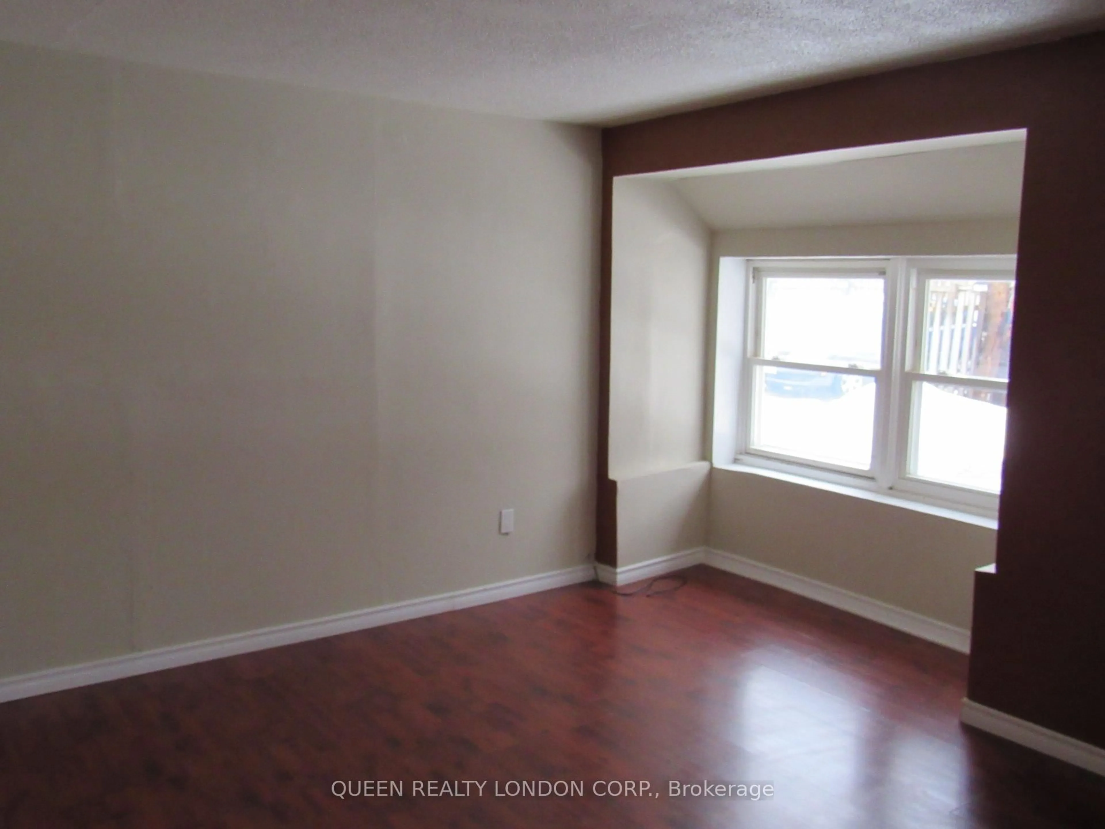 A pic of a room for 466 Adelaide St, London East Ontario N6B 3H9