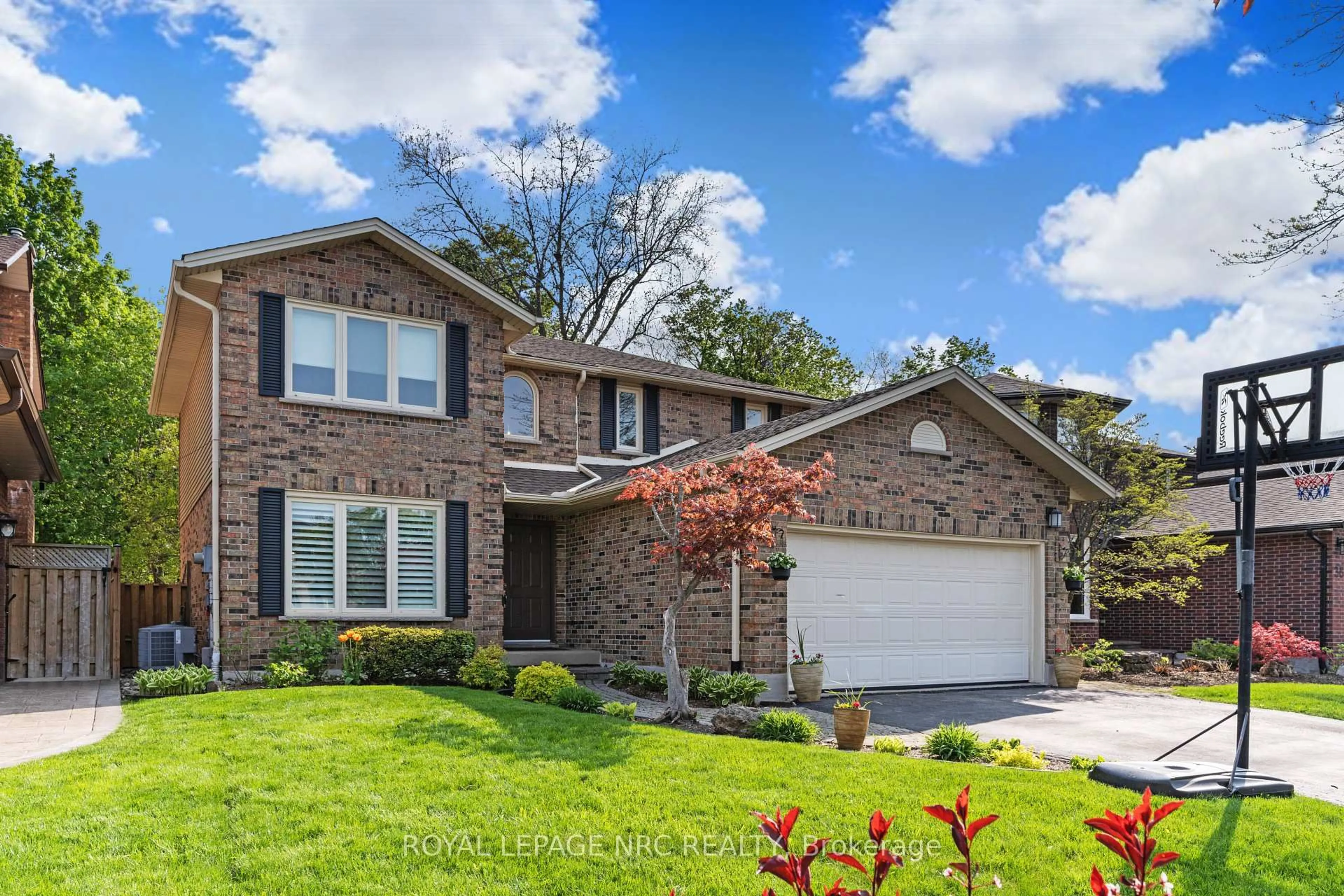 Home with brick exterior material, street for 40 DOLMAN St, Hamilton Ontario L8J 2P2