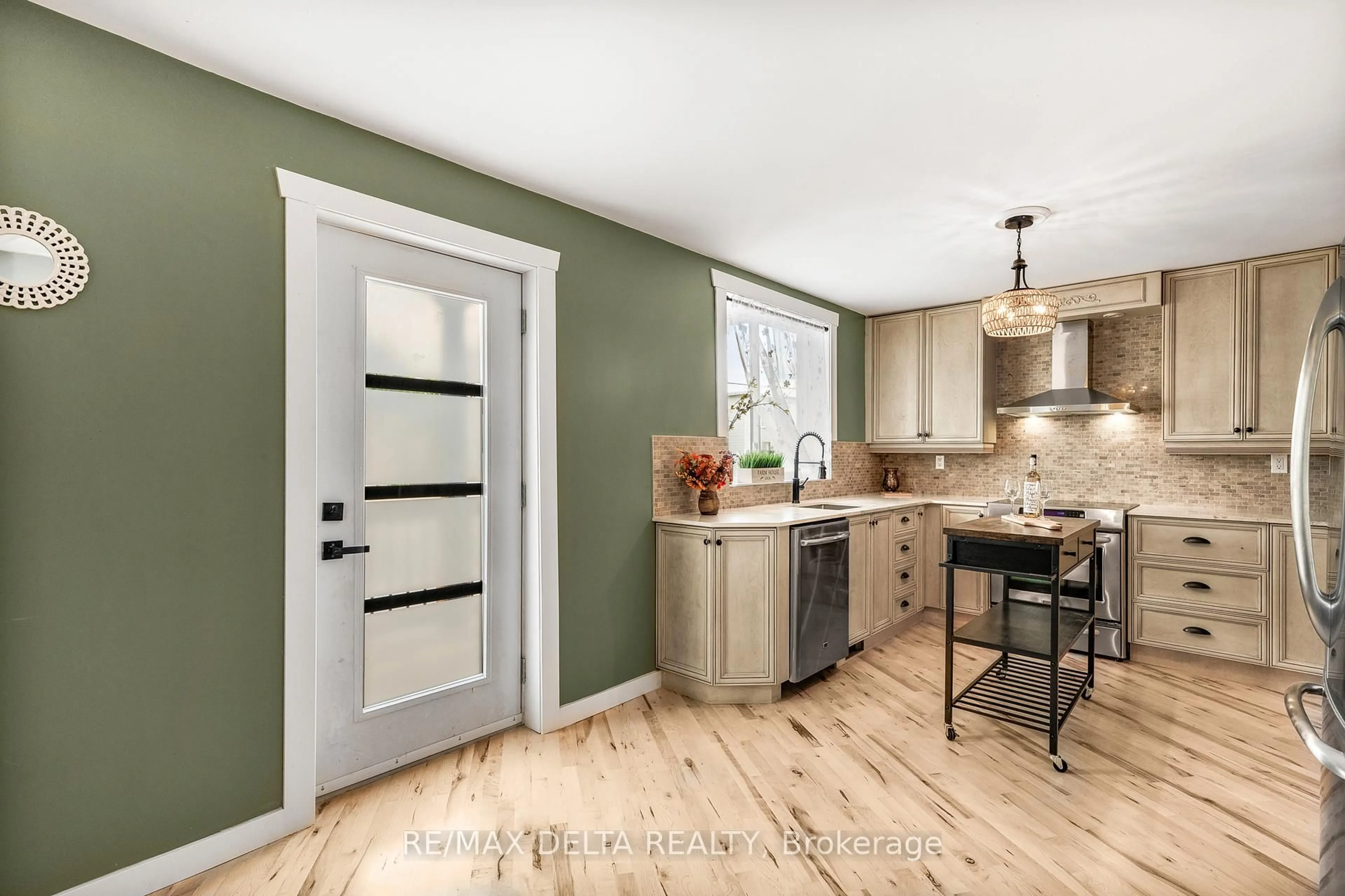 Open concept kitchen, unknown for 637 County Road 9 Rd, Alfred and Plantagenet Ontario K0B 1L0