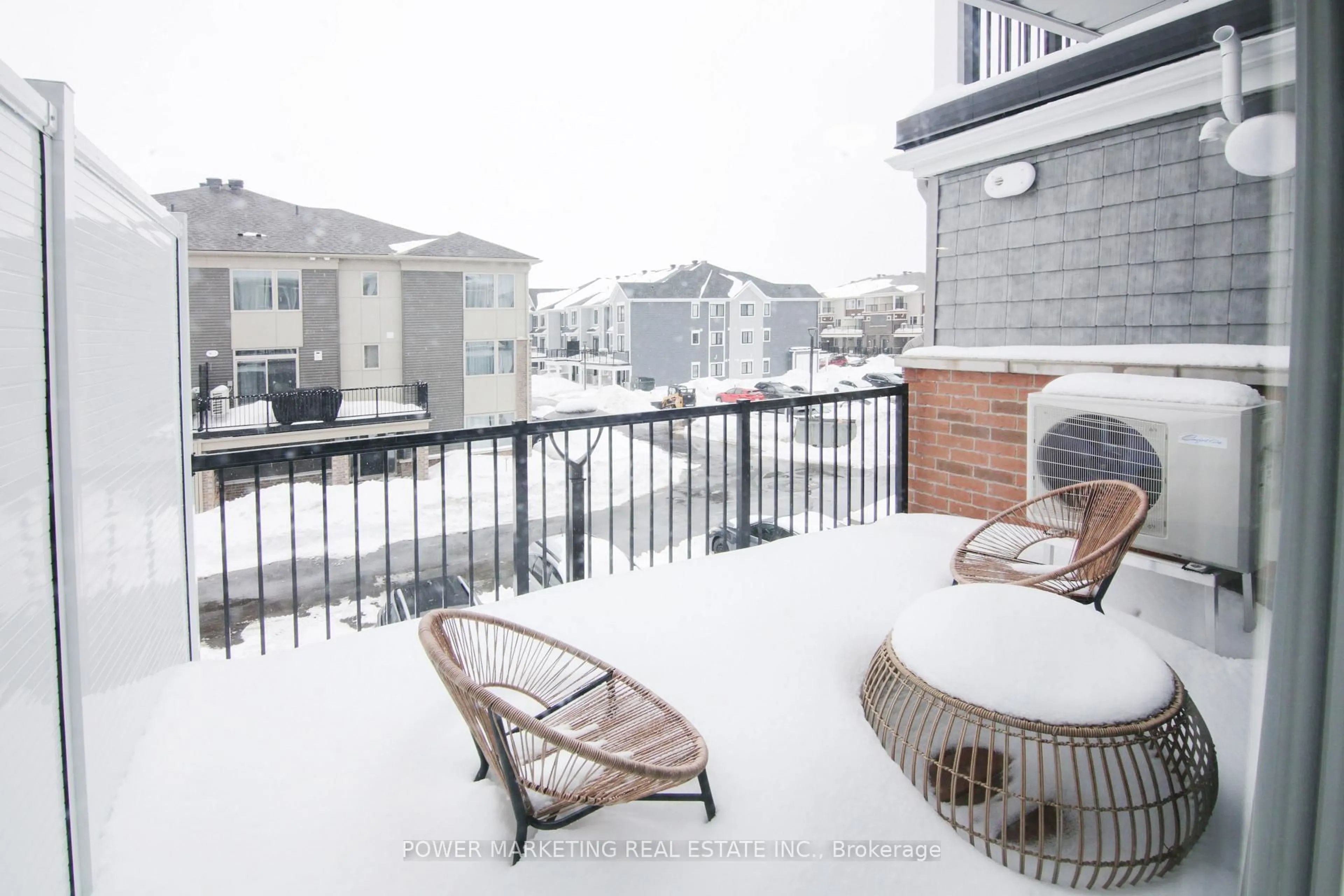 Patio, unknown for 43 ZOISITE Private, Ottawa Ontario K2J 7B4