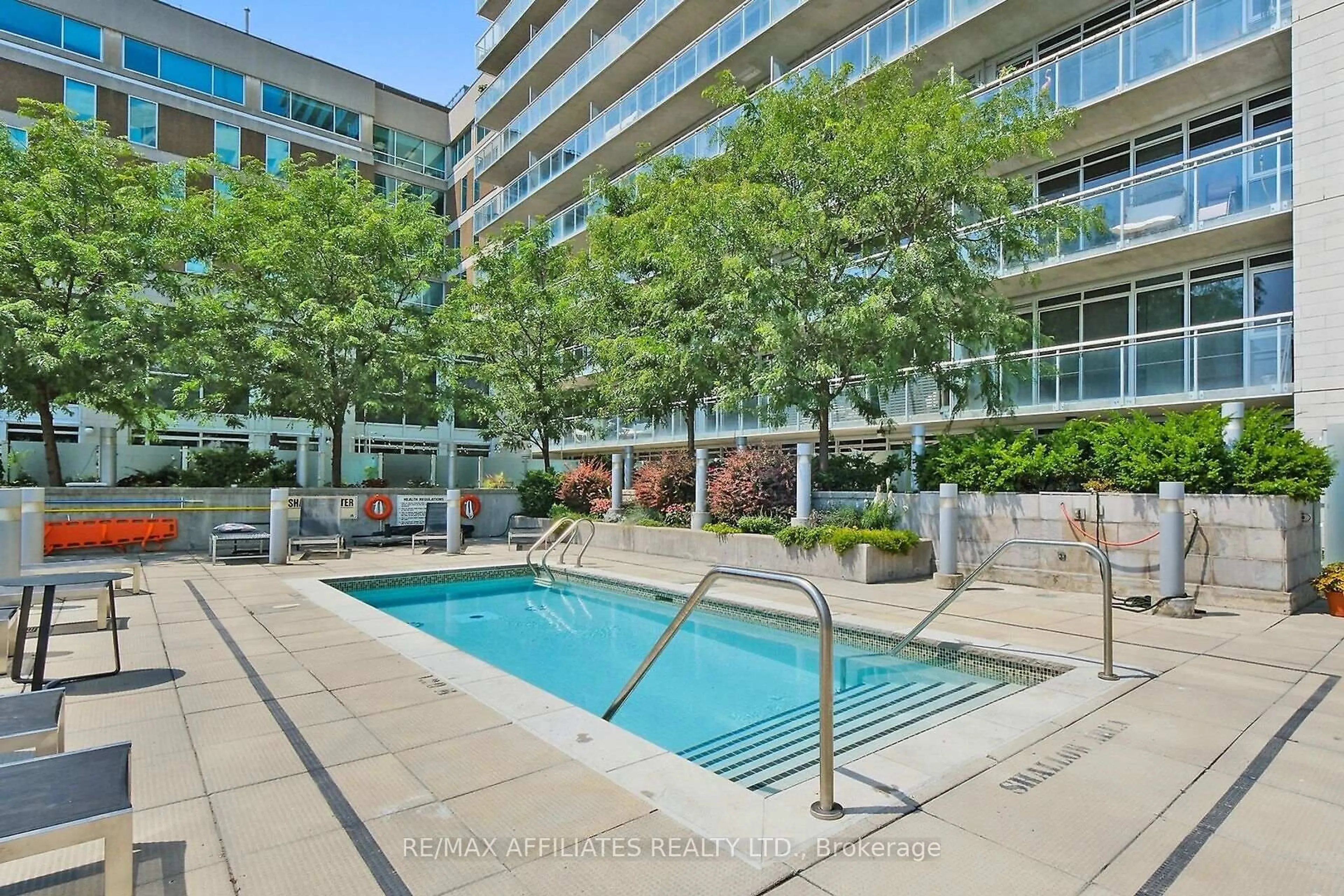 Pool for 324 Laurier Ave #1201, Ottawa Ontario K1N 6P6