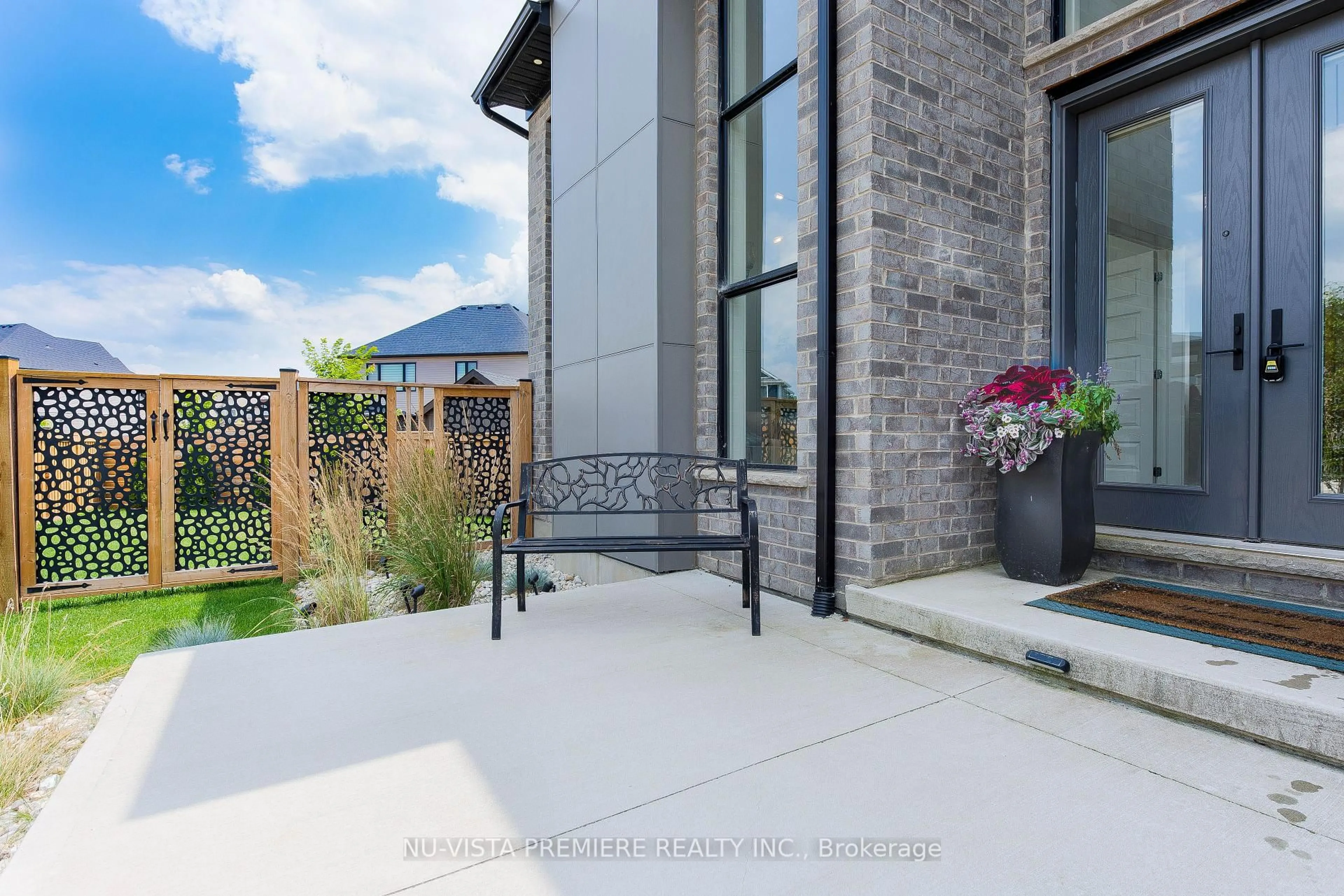 Patio, unknown for 21 Locky Lane, Middlesex Centre Ontario N0L 1R0