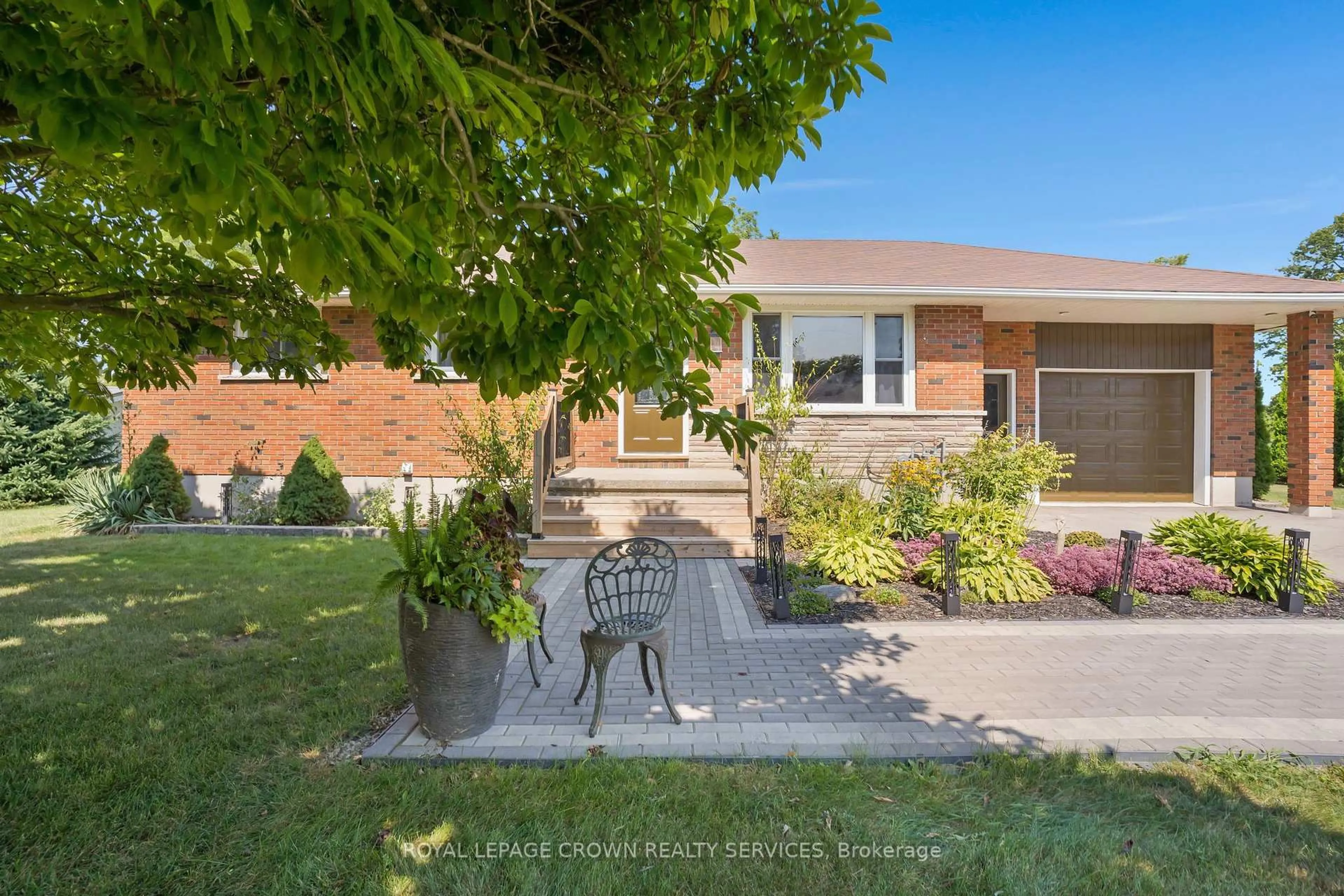 Home with brick exterior material, street for 54 Water St, Huron East Ontario N0K 1G0
