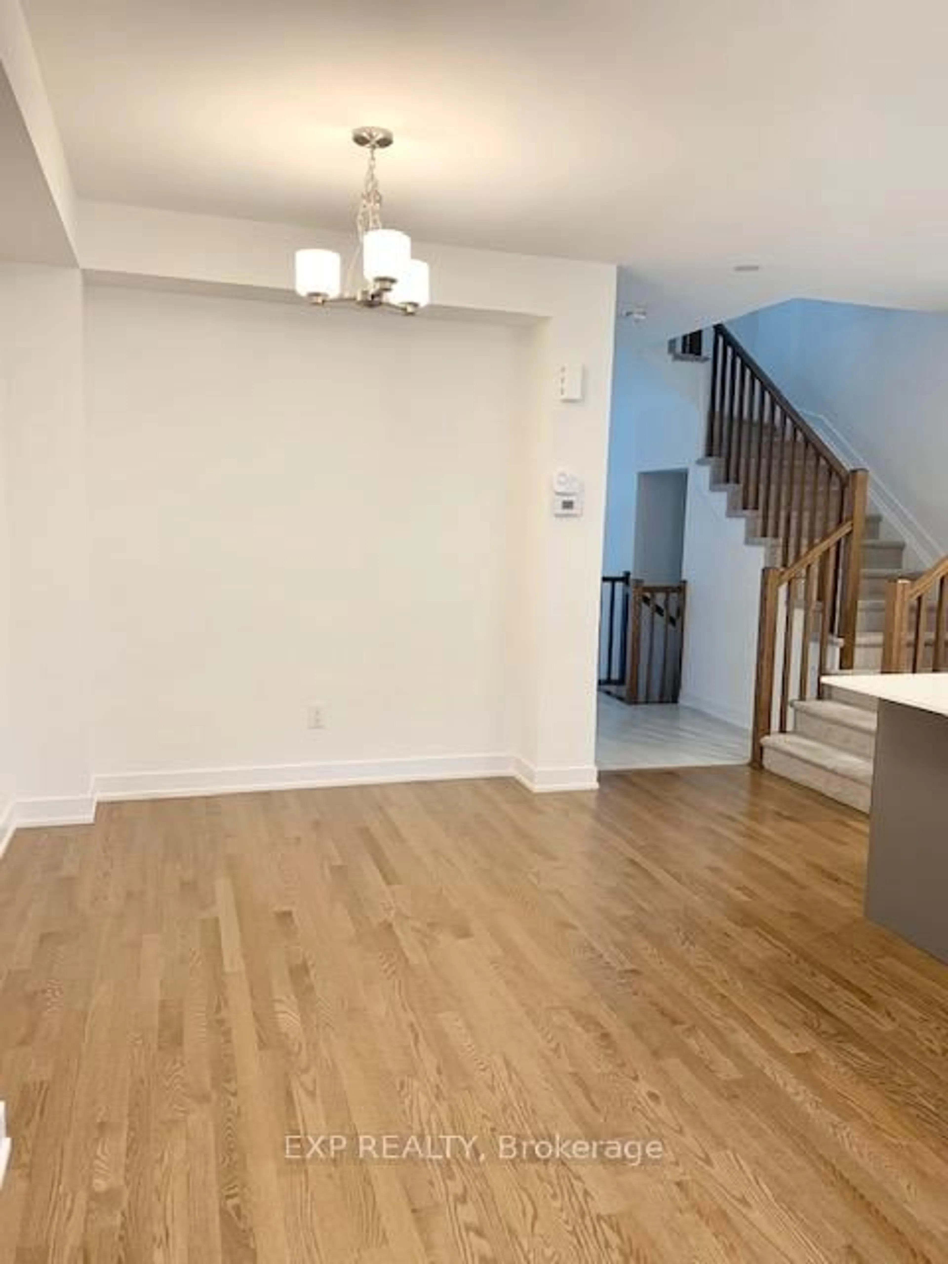 A pic of a room for 814 Mochi Circ, Ottawa Ontario K2J 6Y9