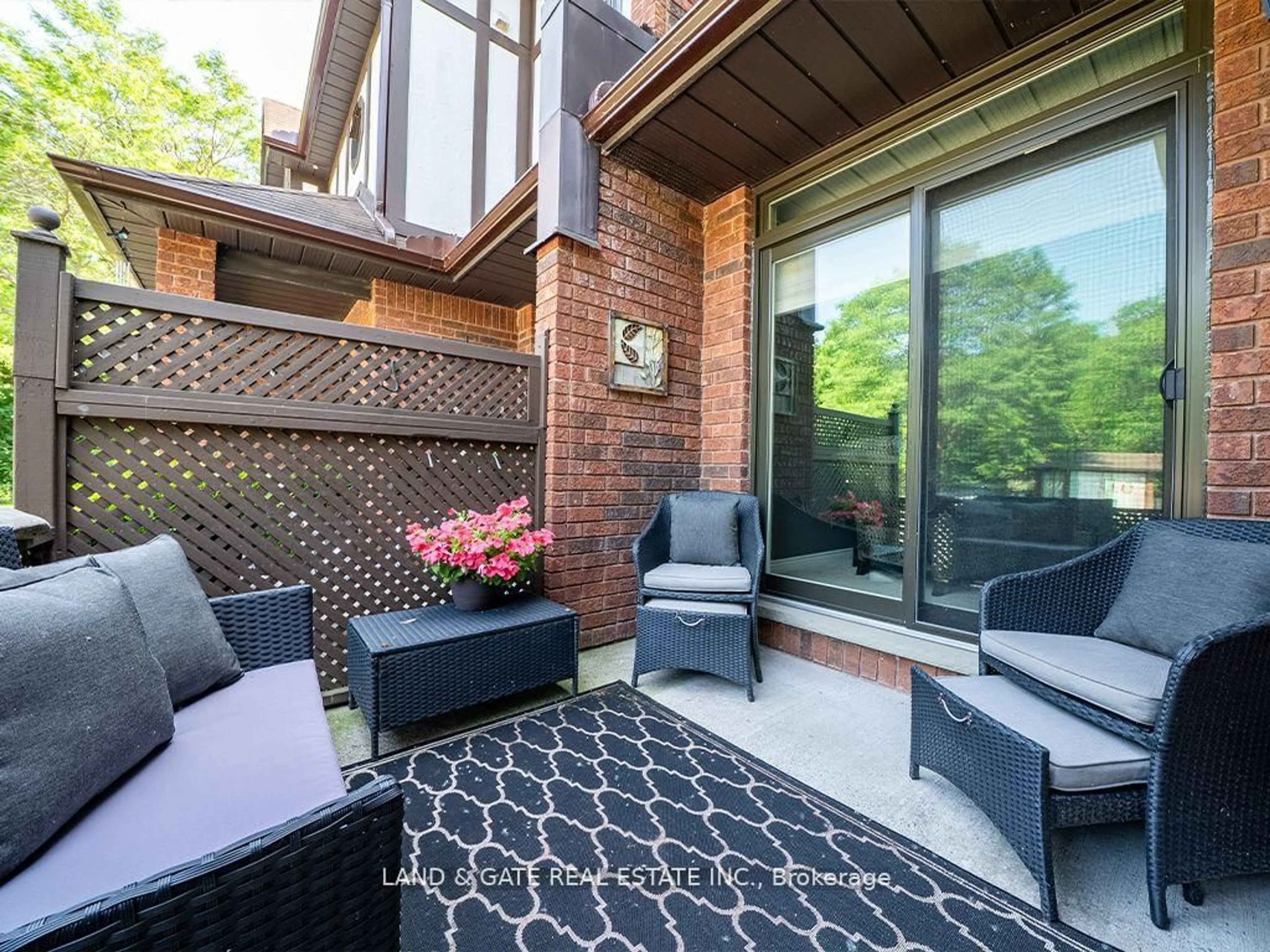 Patio, street for 245 Elgin St #502, Cobourg Ontario K9A 5M1