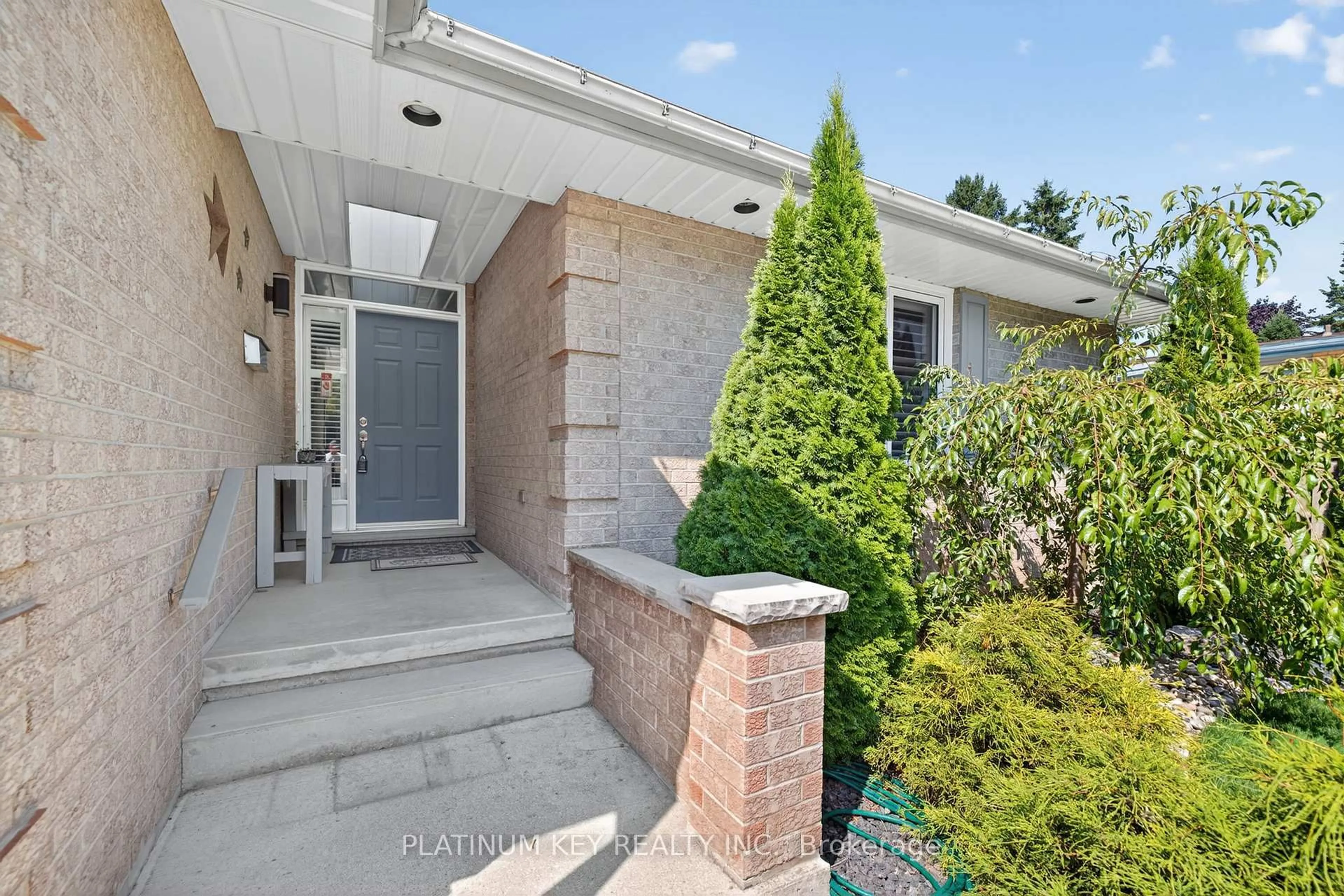 Unknown for 277 Saulsbury St, Strathroy-Caradoc Ontario N7G 2B1