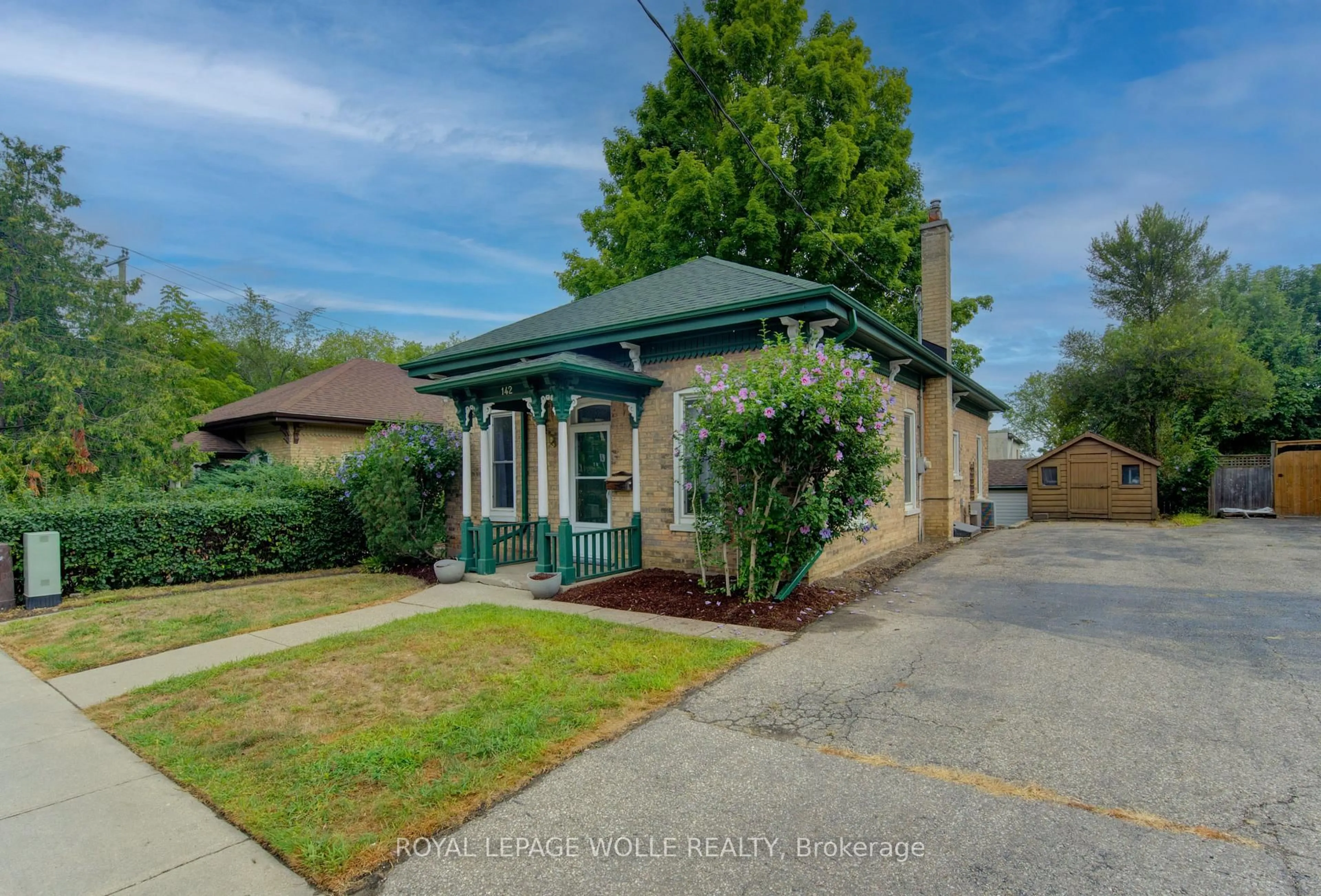 Home with brick exterior material, street for 142 Church St, Kitchener Ontario N2G 2S6