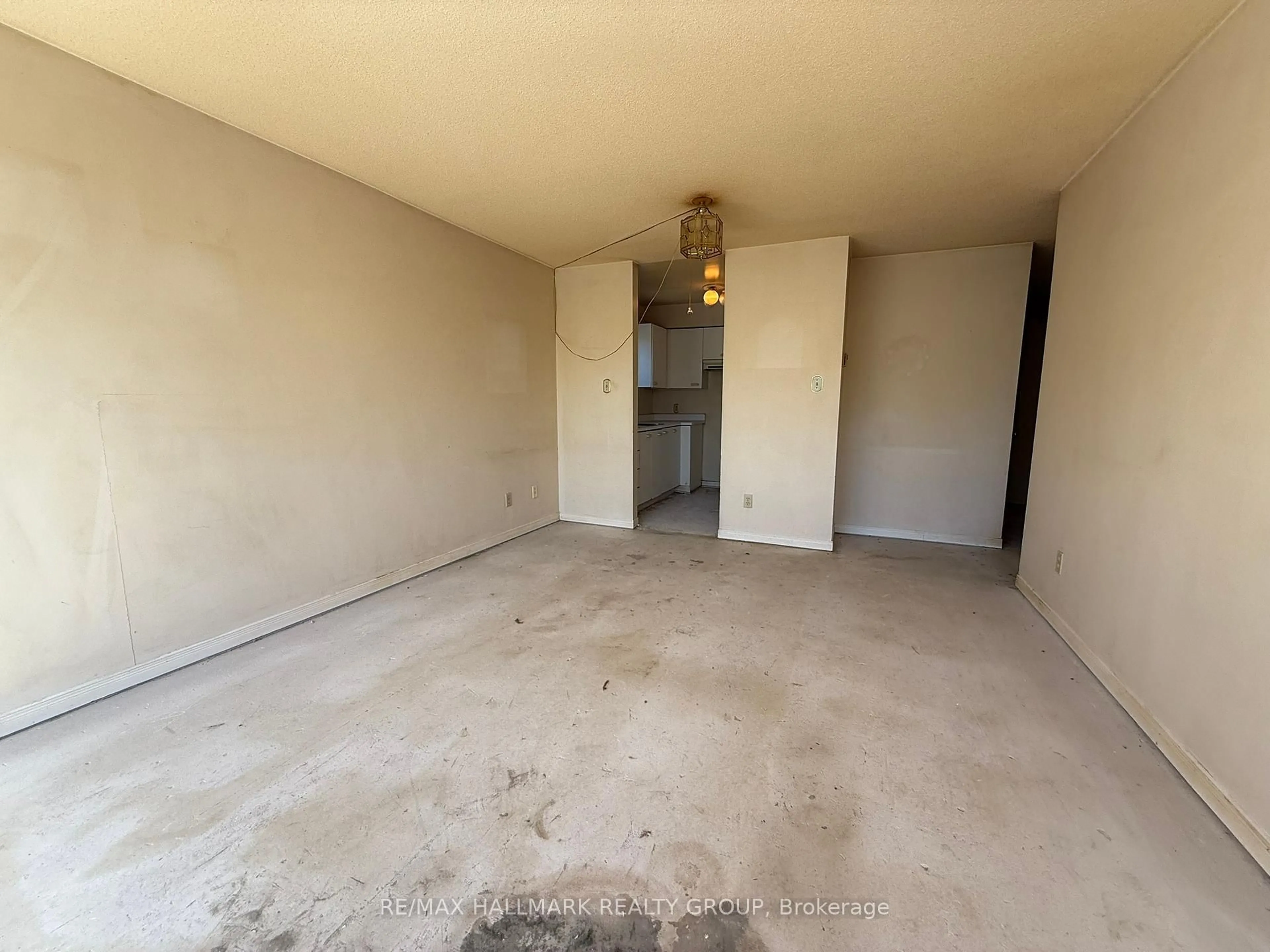 A pic of a room for 1490 Heron Rd #202, Ottawa Ontario K1V 6A5