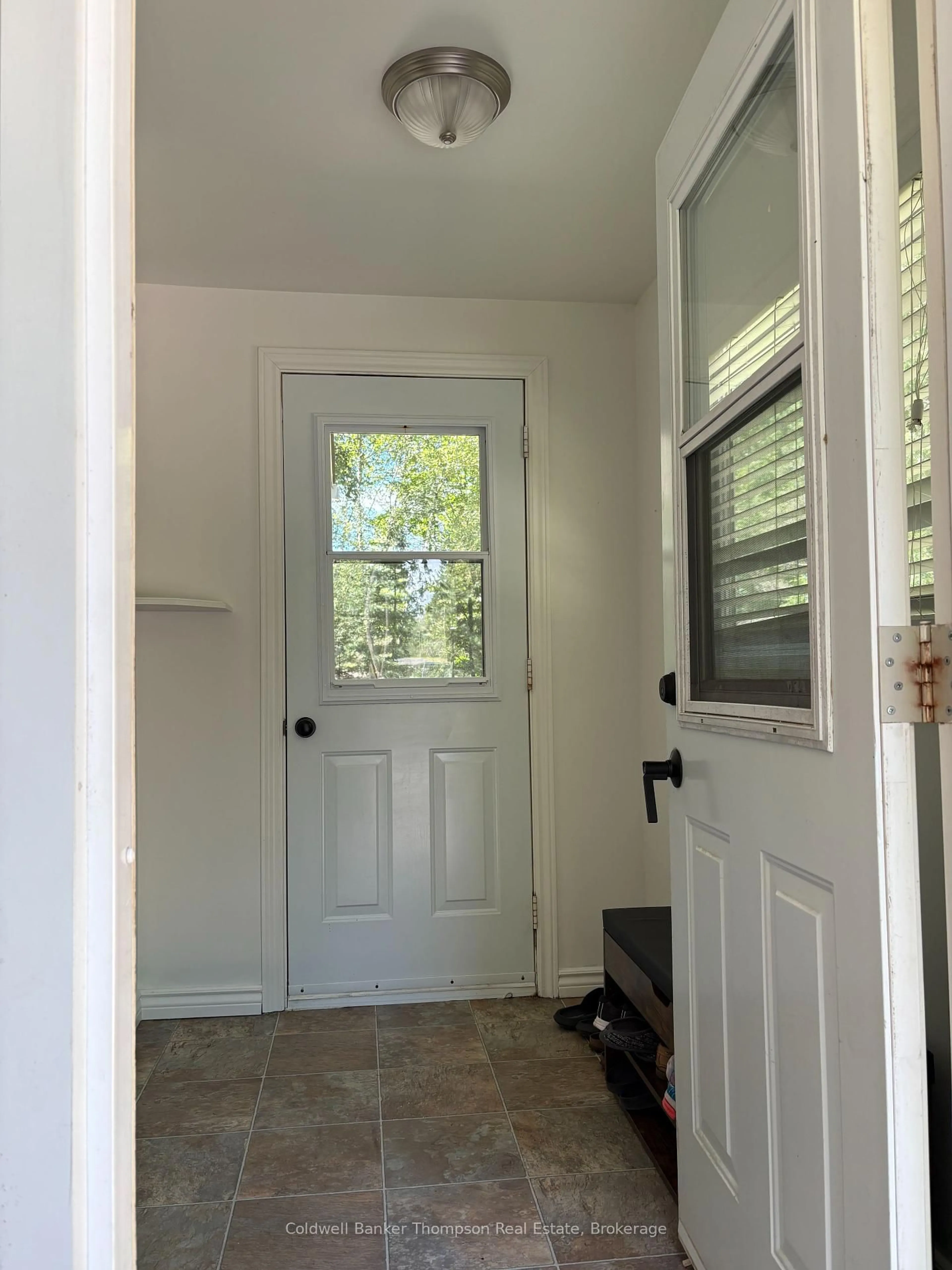 Indoor entryway for 200 Albert St, Strong Ontario P0A 1Z0