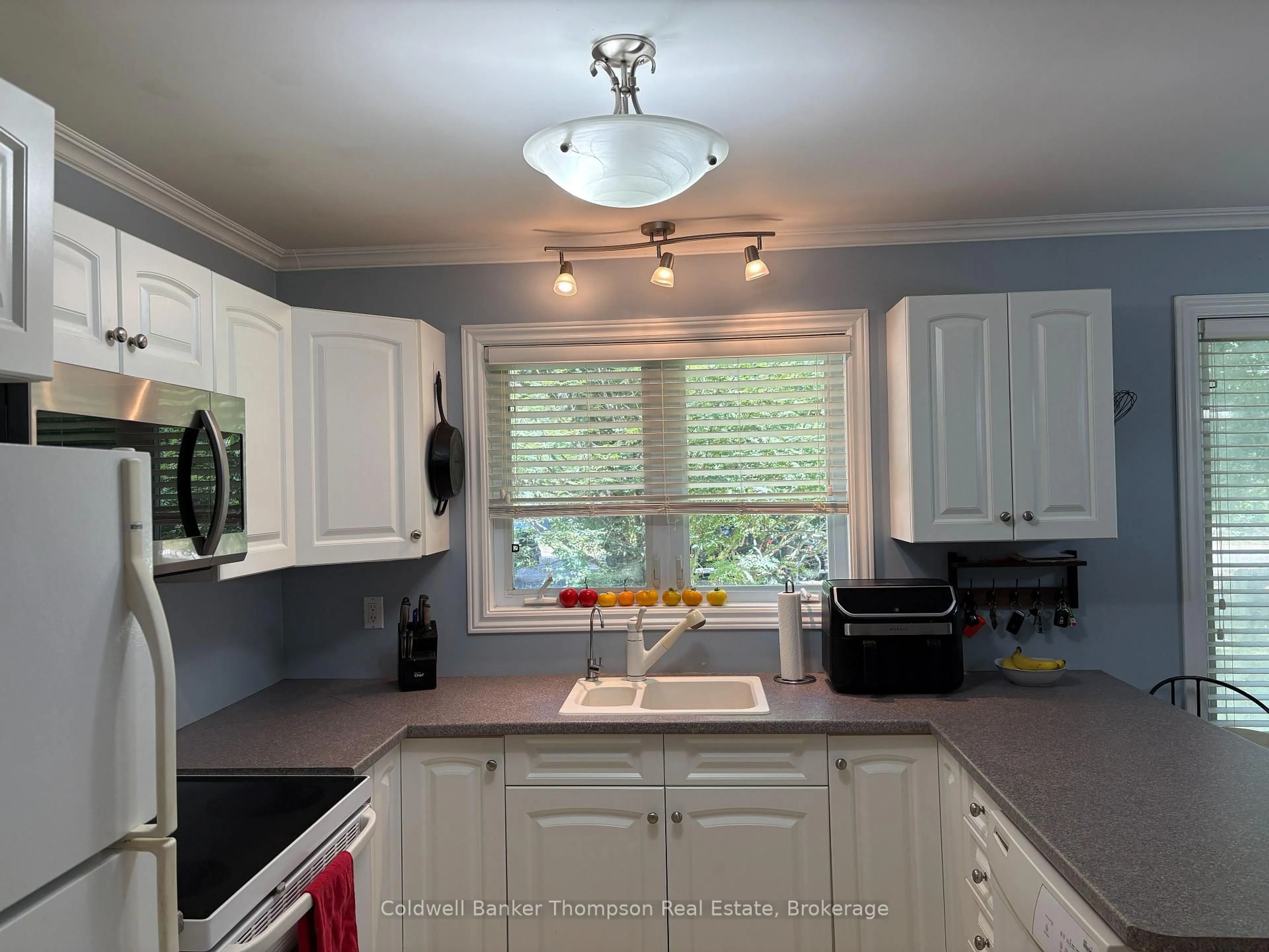 Open concept kitchen, unknown for 200 Albert St, Strong Ontario P0A 1Z0