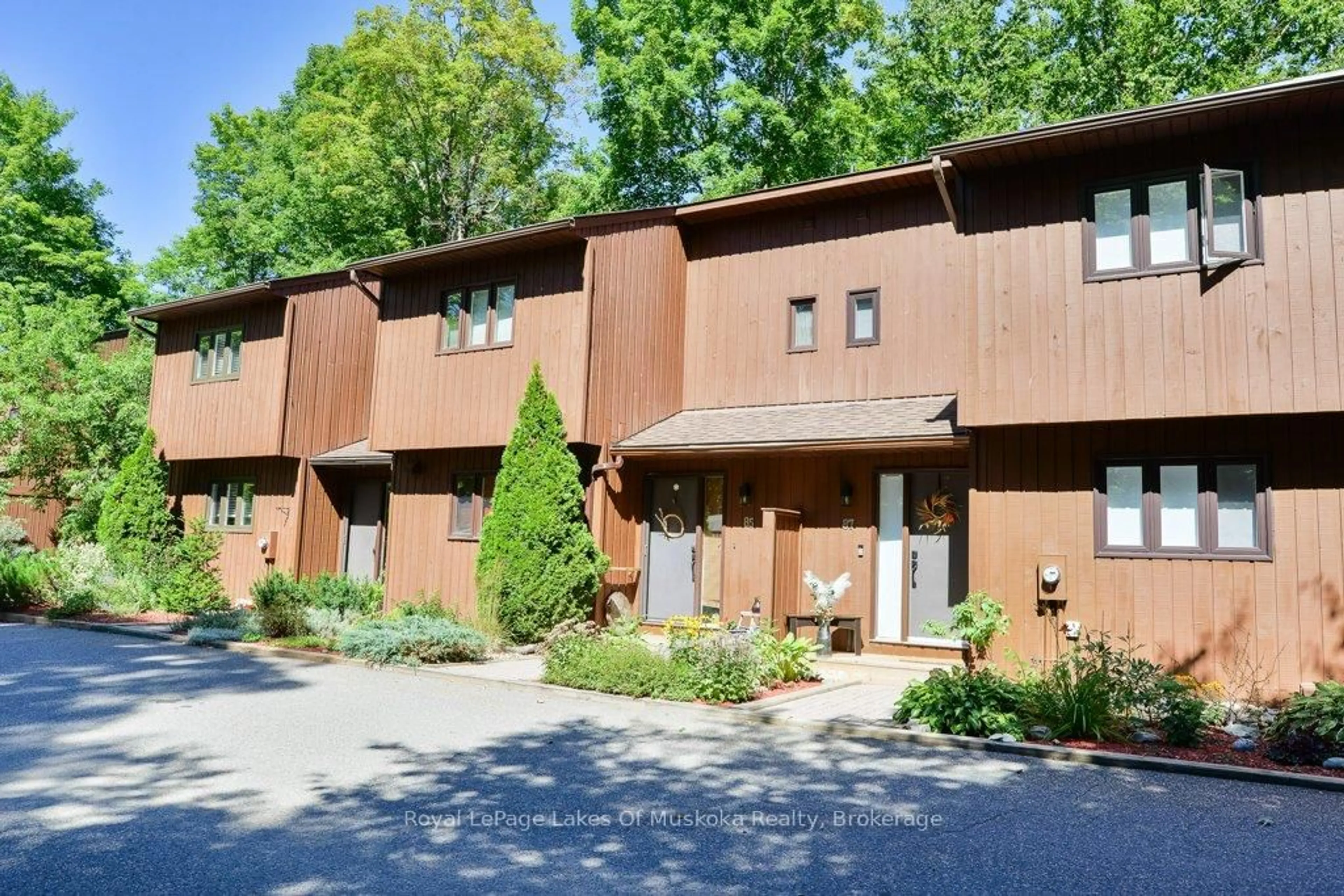 Unknown for 87 Southbank Dr, Bracebridge Ontario P1L 1G2