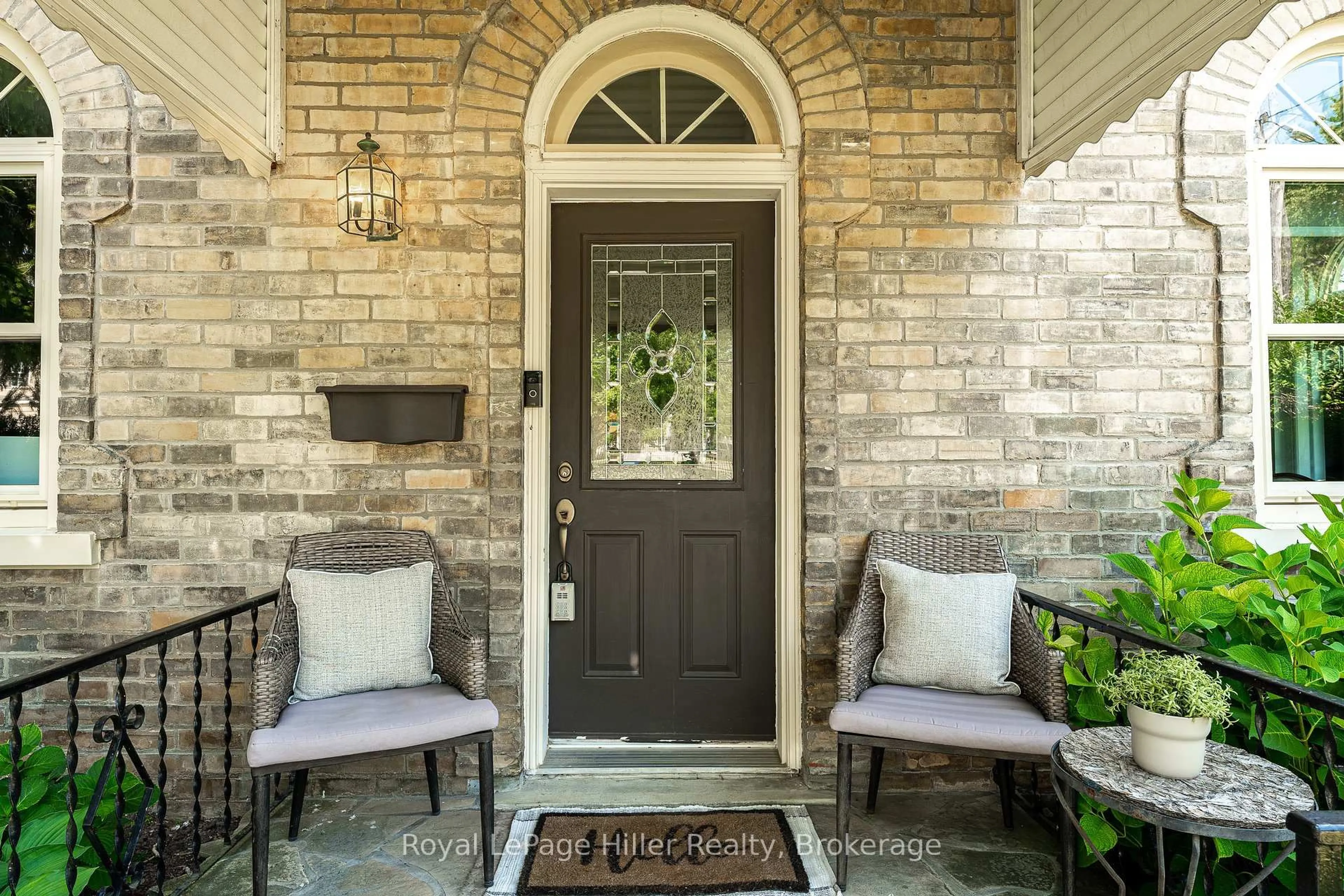 Indoor entryway for 23 Grant St, Stratford Ontario N5A 1L5