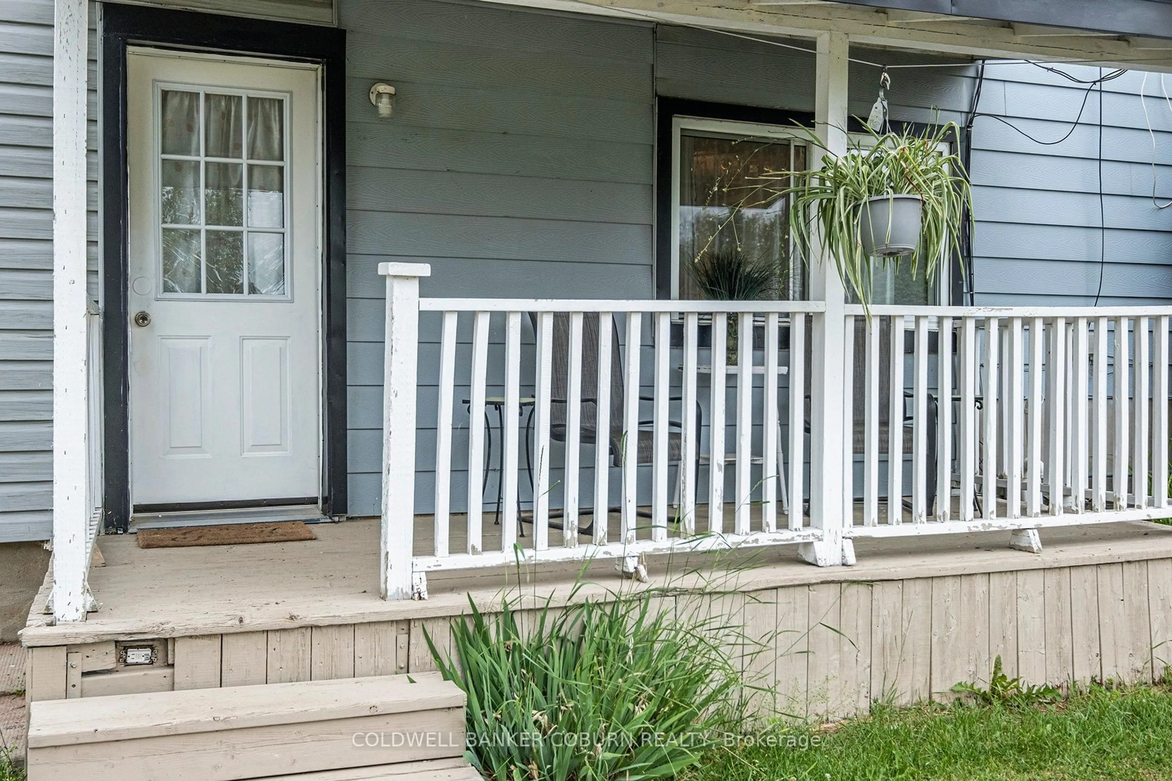 Home with vinyl exterior material, street for 3314 County 12 Rd, North Stormont Ontario K0C 1K0
