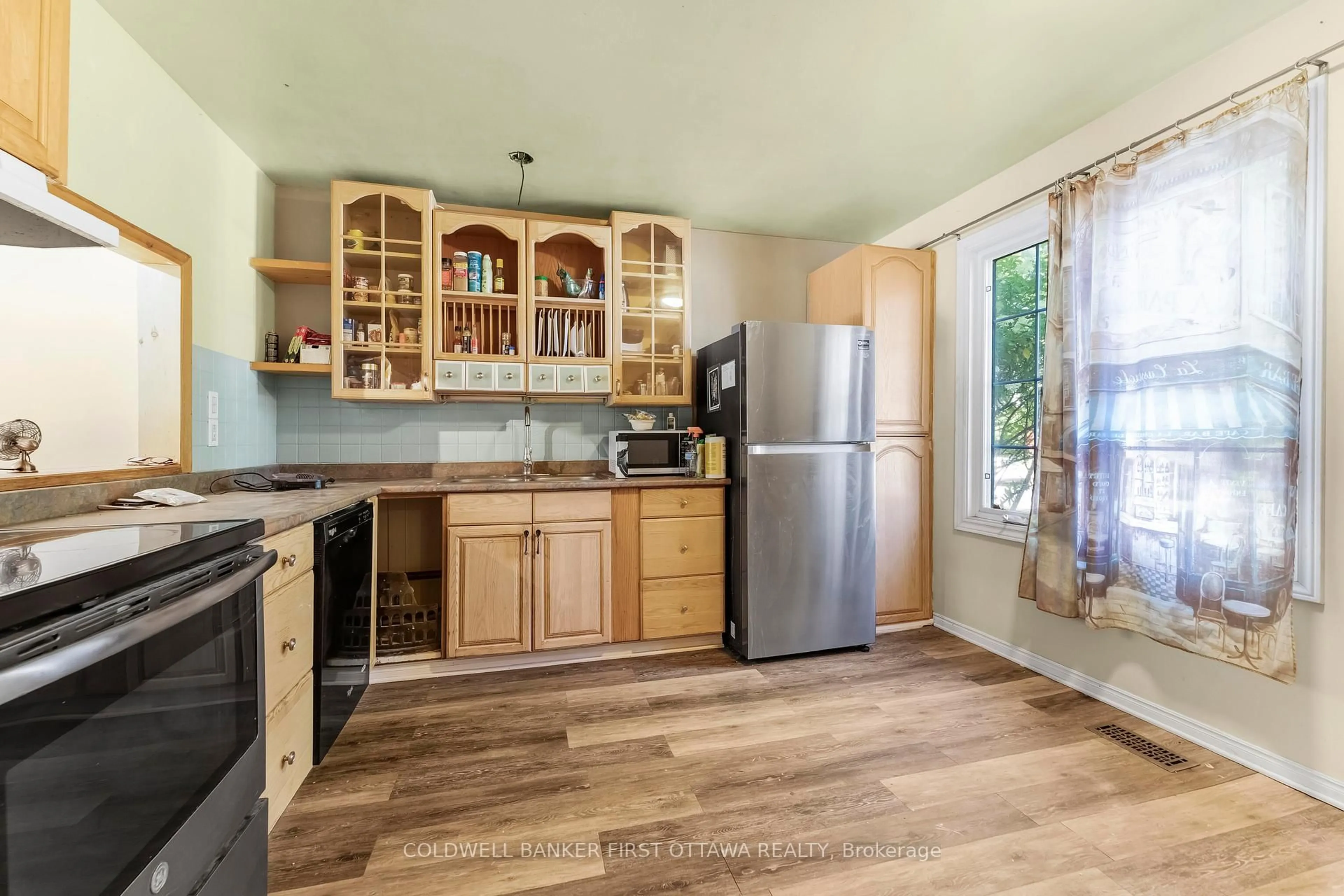Open concept kitchen, unknown for 22 Monterey Dr, Ottawa Ontario K2H 7A6