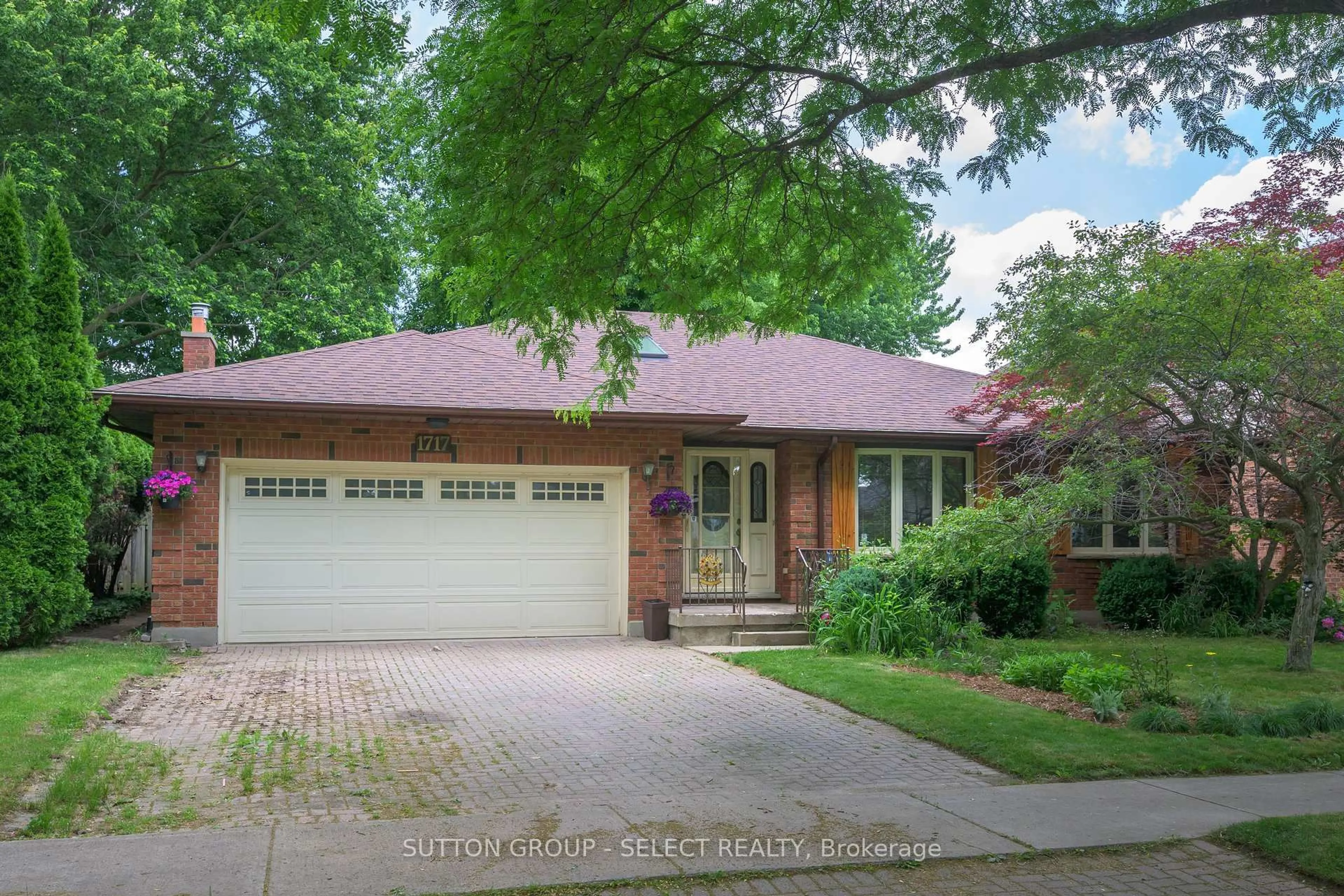 Home with brick exterior material, street for 1717 Phillbrook Cres, London North Ontario N5X 2Z5
