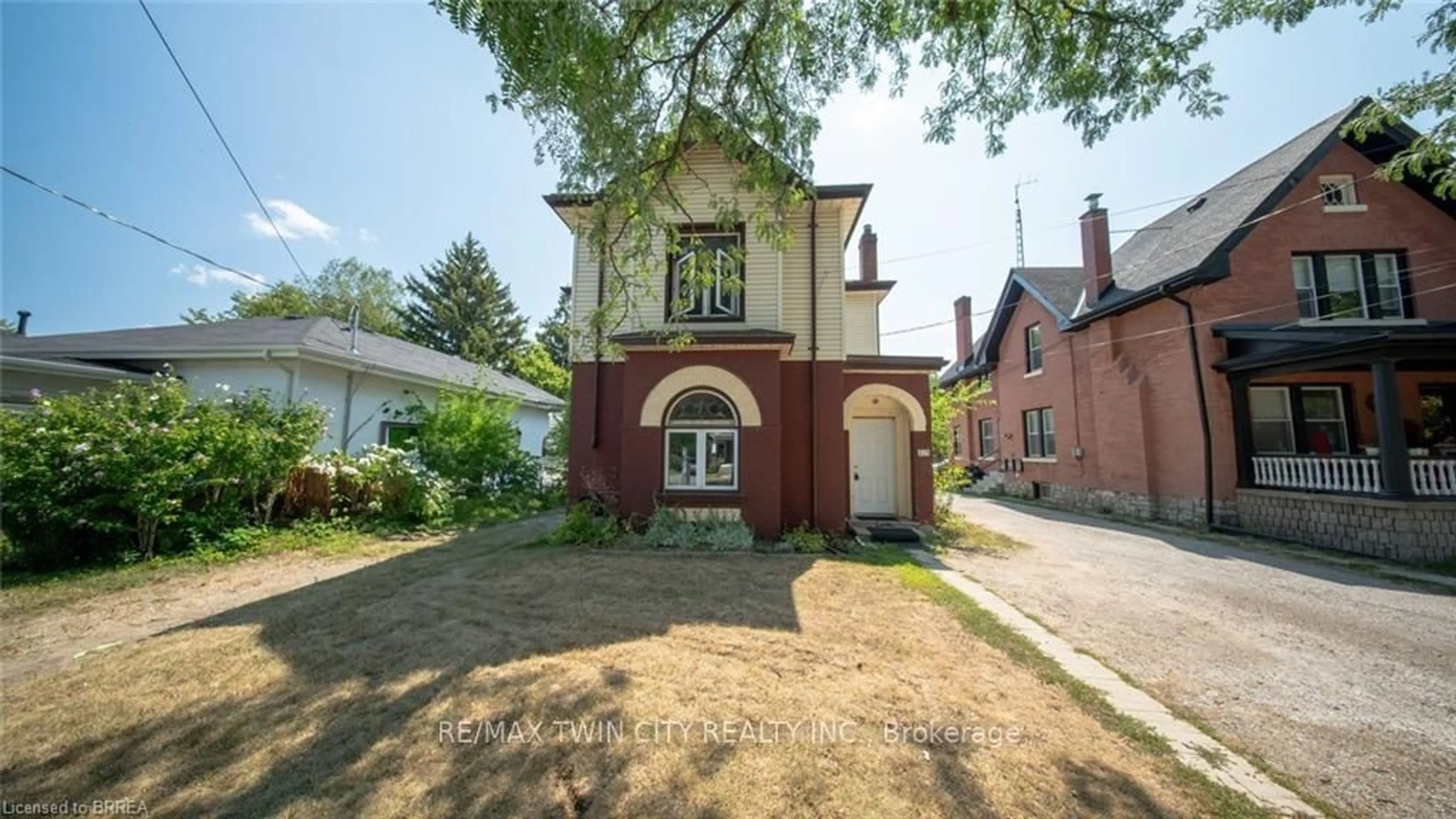 Home with brick exterior material, street for 215 NELSON St, Brantford Ontario N3S 4C5