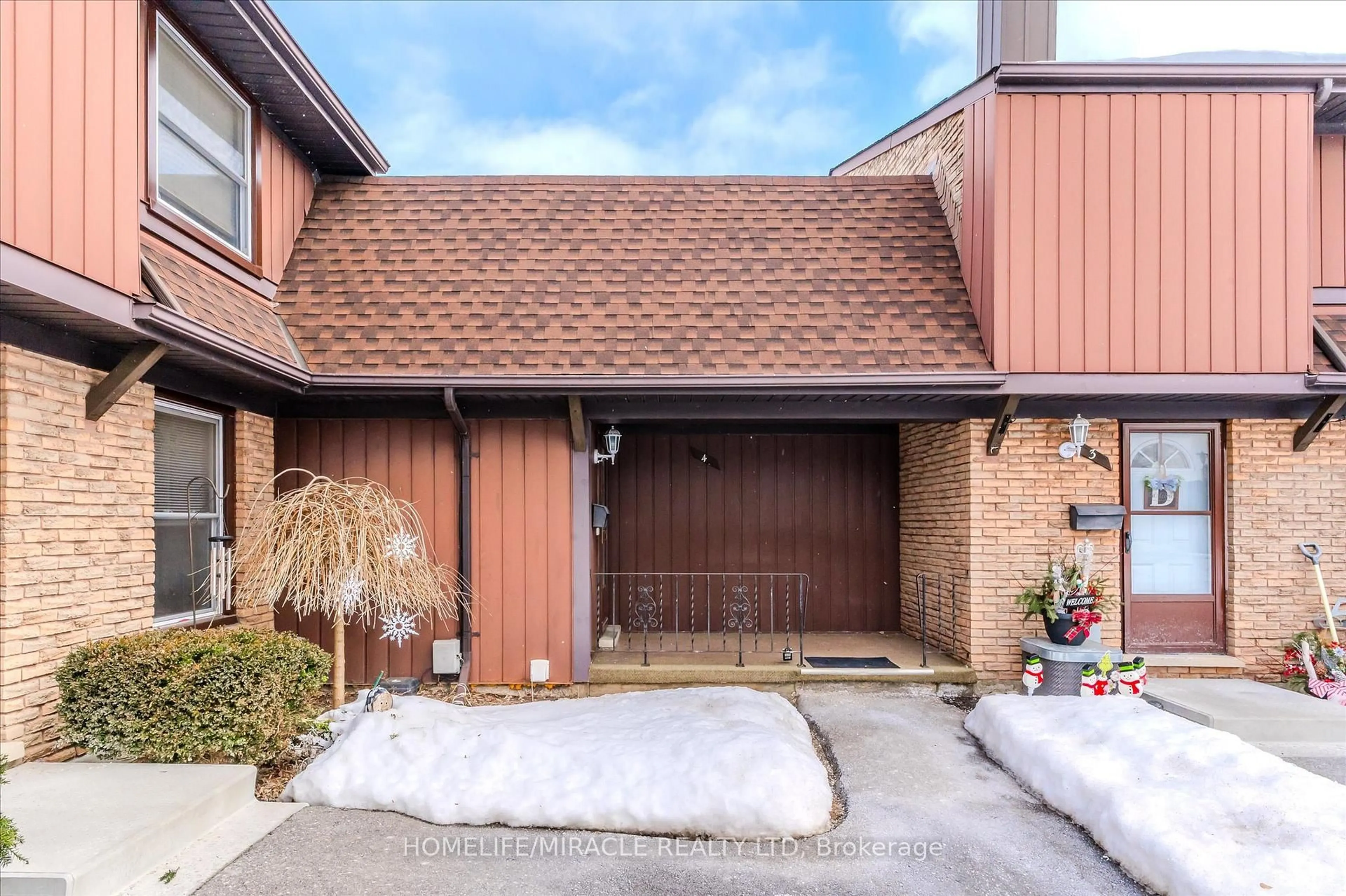 Unknown for 235 Ferguson Ave #4, Cambridge Ontario N1R 6G1