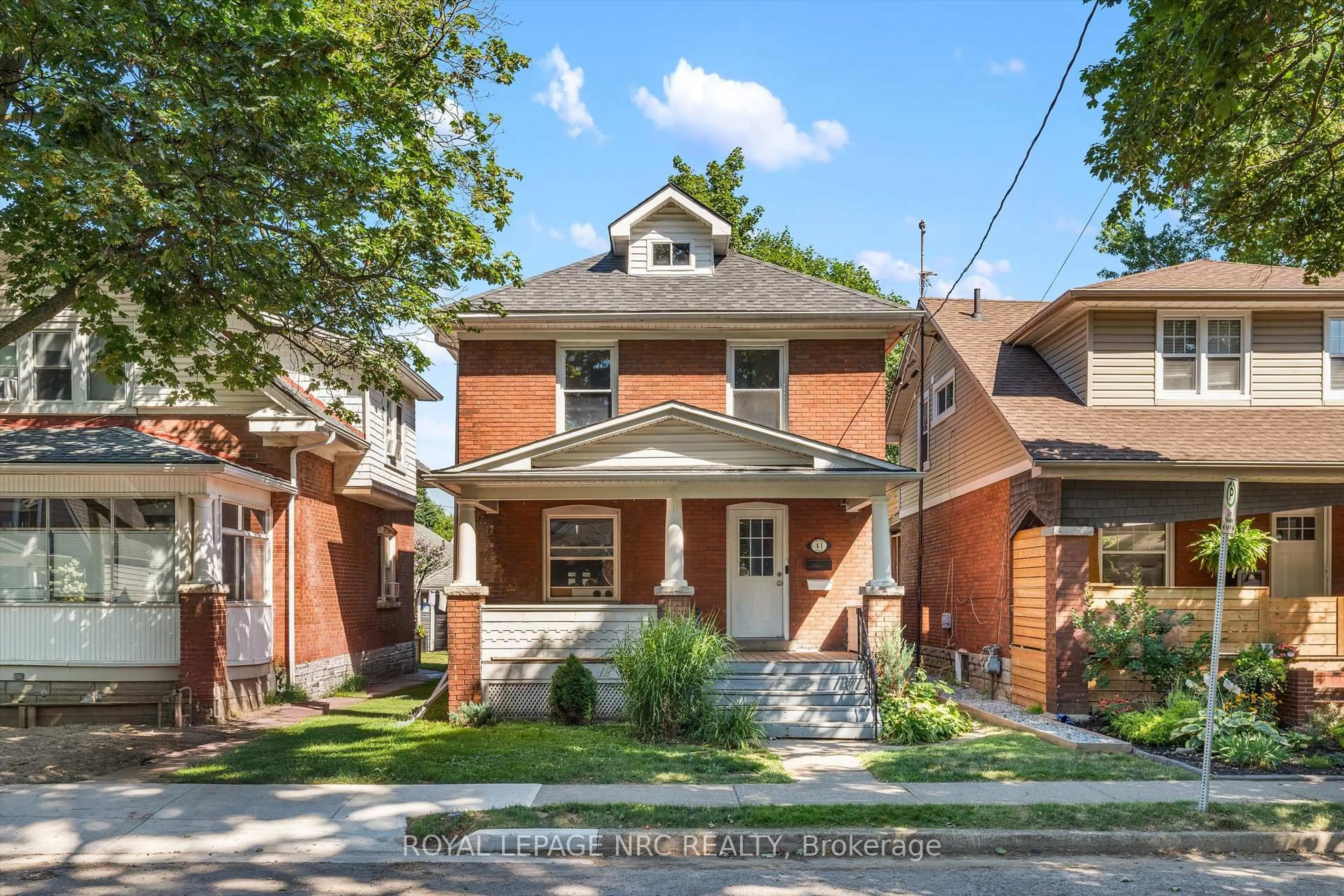 Home with brick exterior material, street for 41 Louisa St, St. Catharines Ontario L2R 2J5