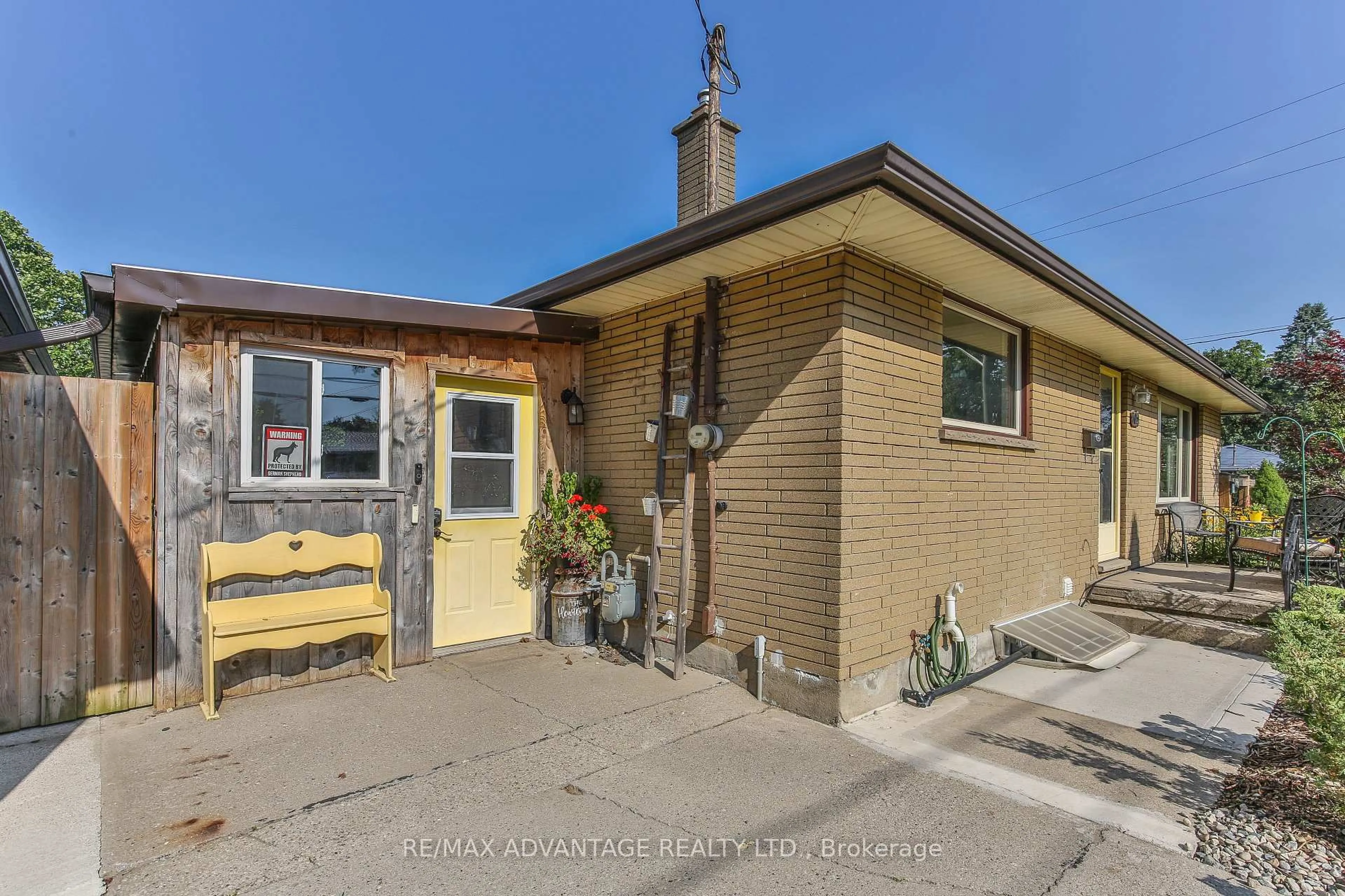 Unknown for 103 First Ave, St. Thomas Ontario N5R 4N9