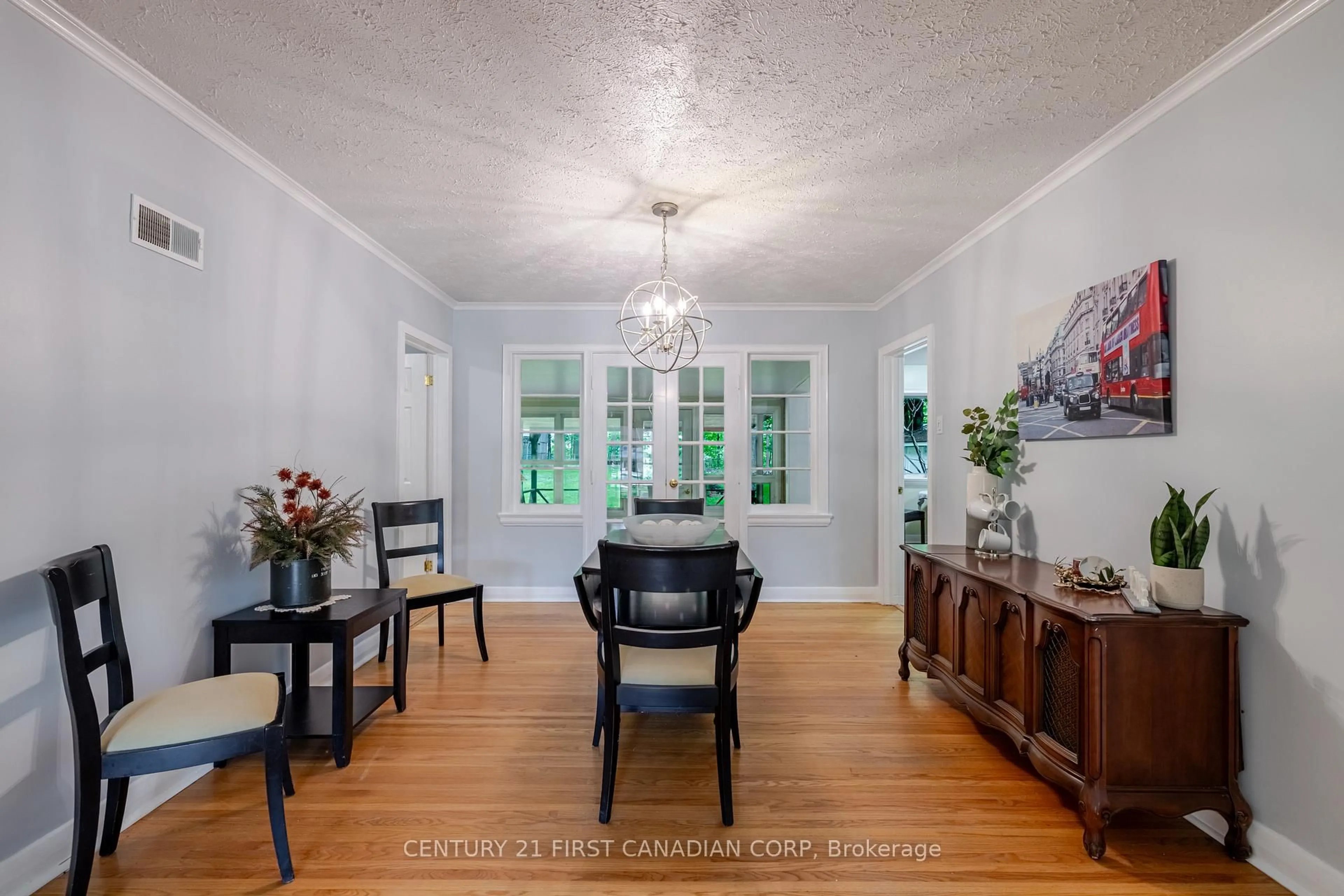 Dining room, unknown for 420 Riverside Dr, London North Ontario N6H 2R7