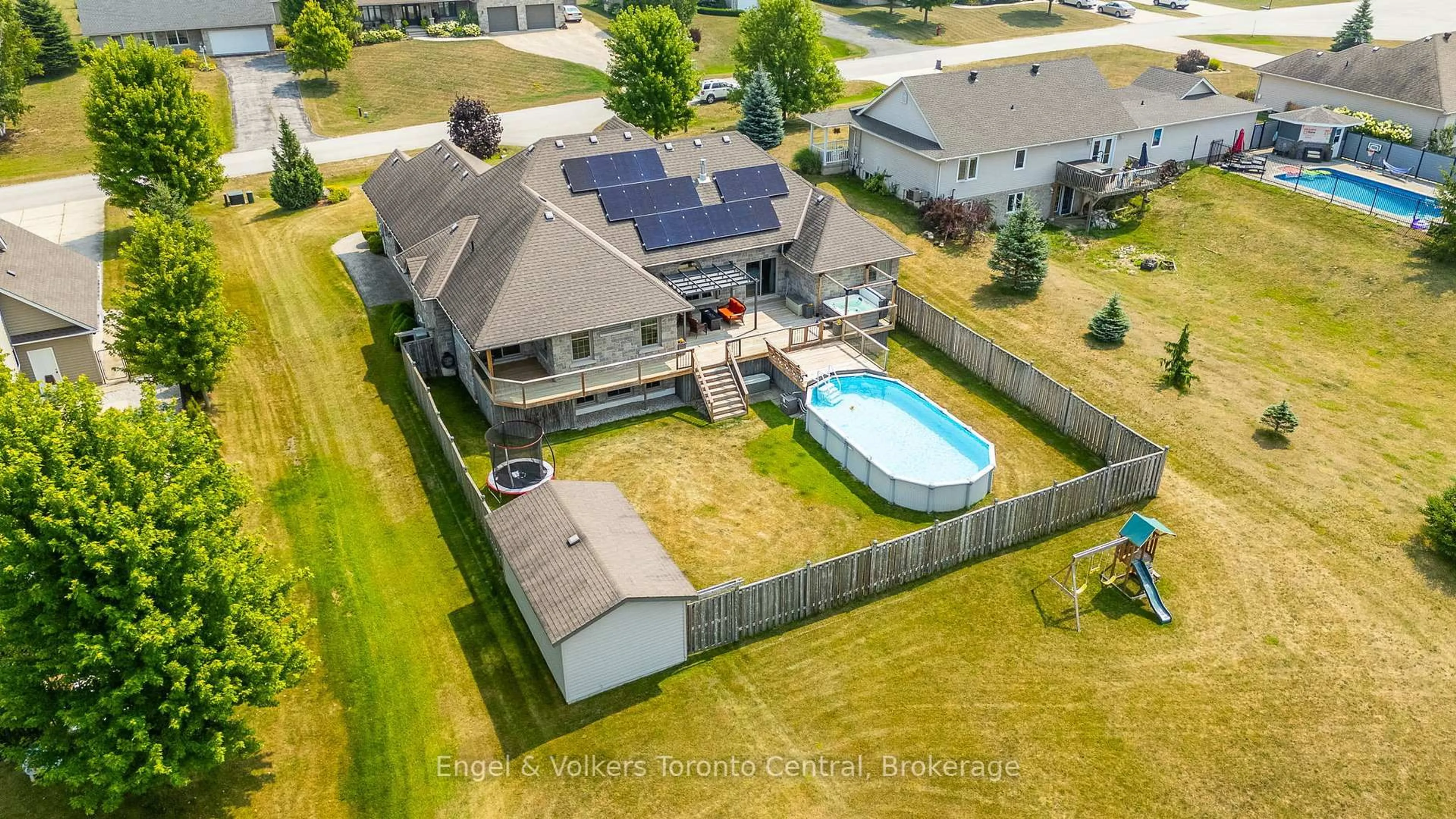 A pic from outside/outdoor area/front of a property/back of a property/a pic from drone, water/lake/river/ocean view for 96 HEATHER LYNN Blvd, Arran-Elderslie Ontario N0H 2N0