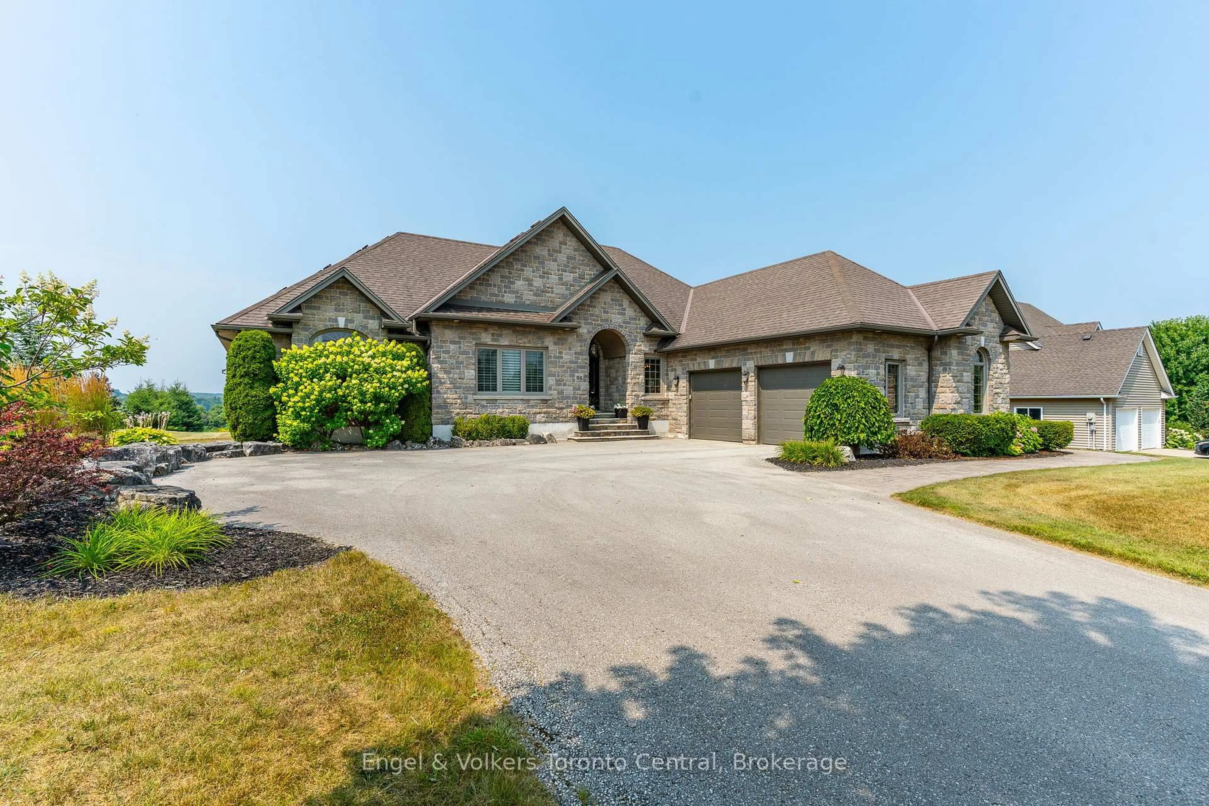 A pic from outside/outdoor area/front of a property/back of a property/a pic from drone, street for 96 HEATHER LYNN Blvd, Arran-Elderslie Ontario N0H 2N0