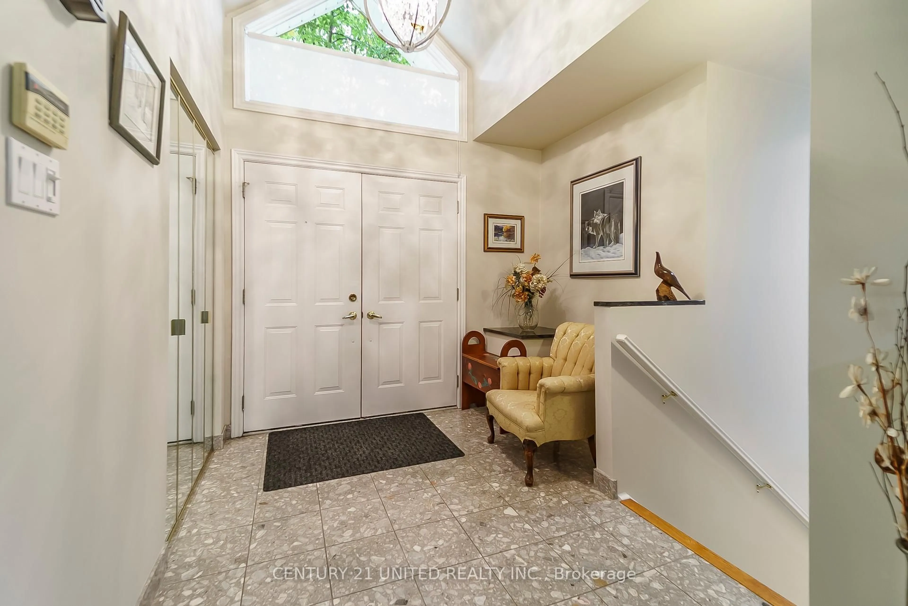 Indoor entryway for 1121 Armour Rd #41, Peterborough East Ontario K9H 7N8