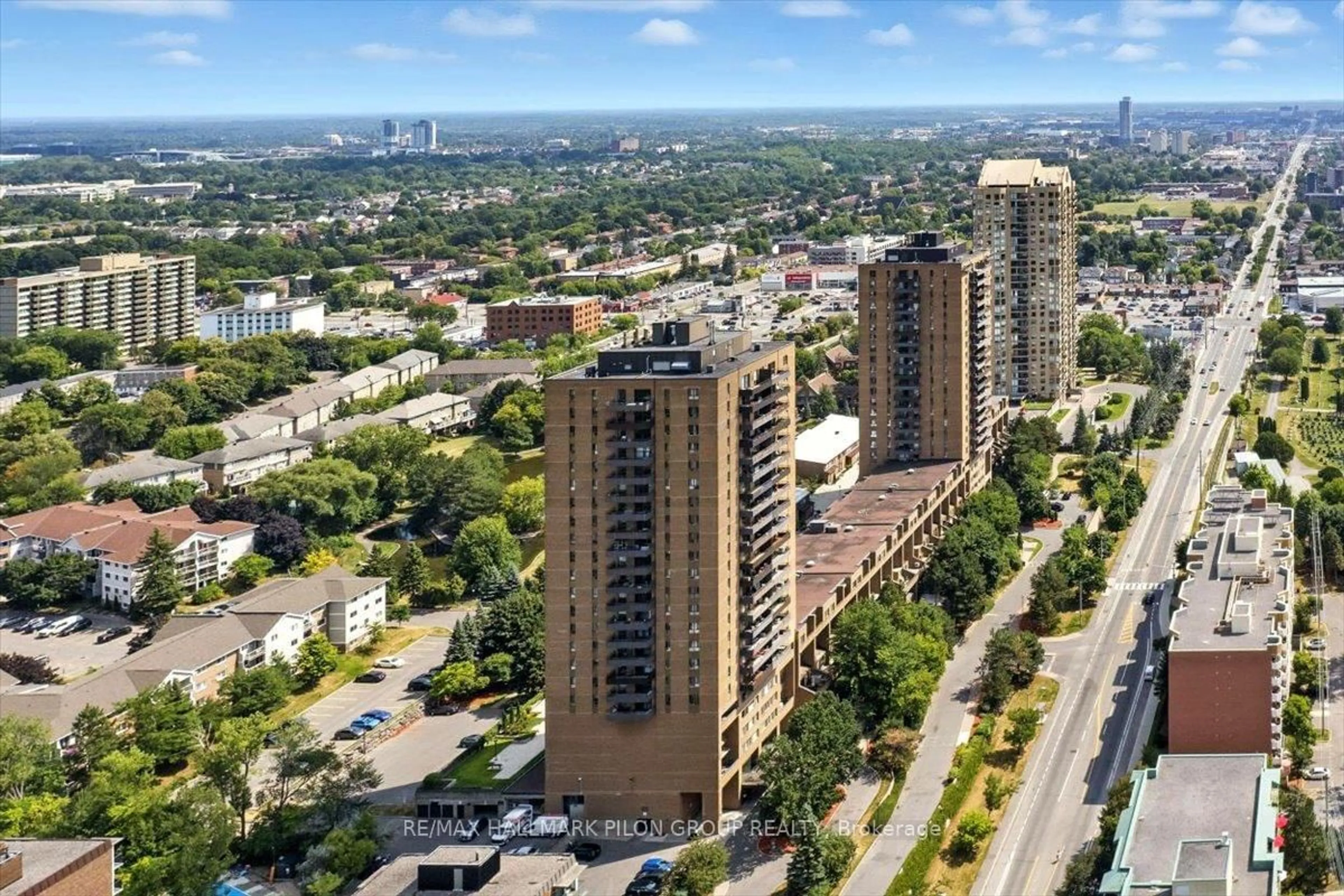 A pic from outside/outdoor area/front of a property/back of a property/a pic from drone, city buildings view from balcony for 505 St Laurent Blvd #1503, Ottawa Ontario K1K 3X4
