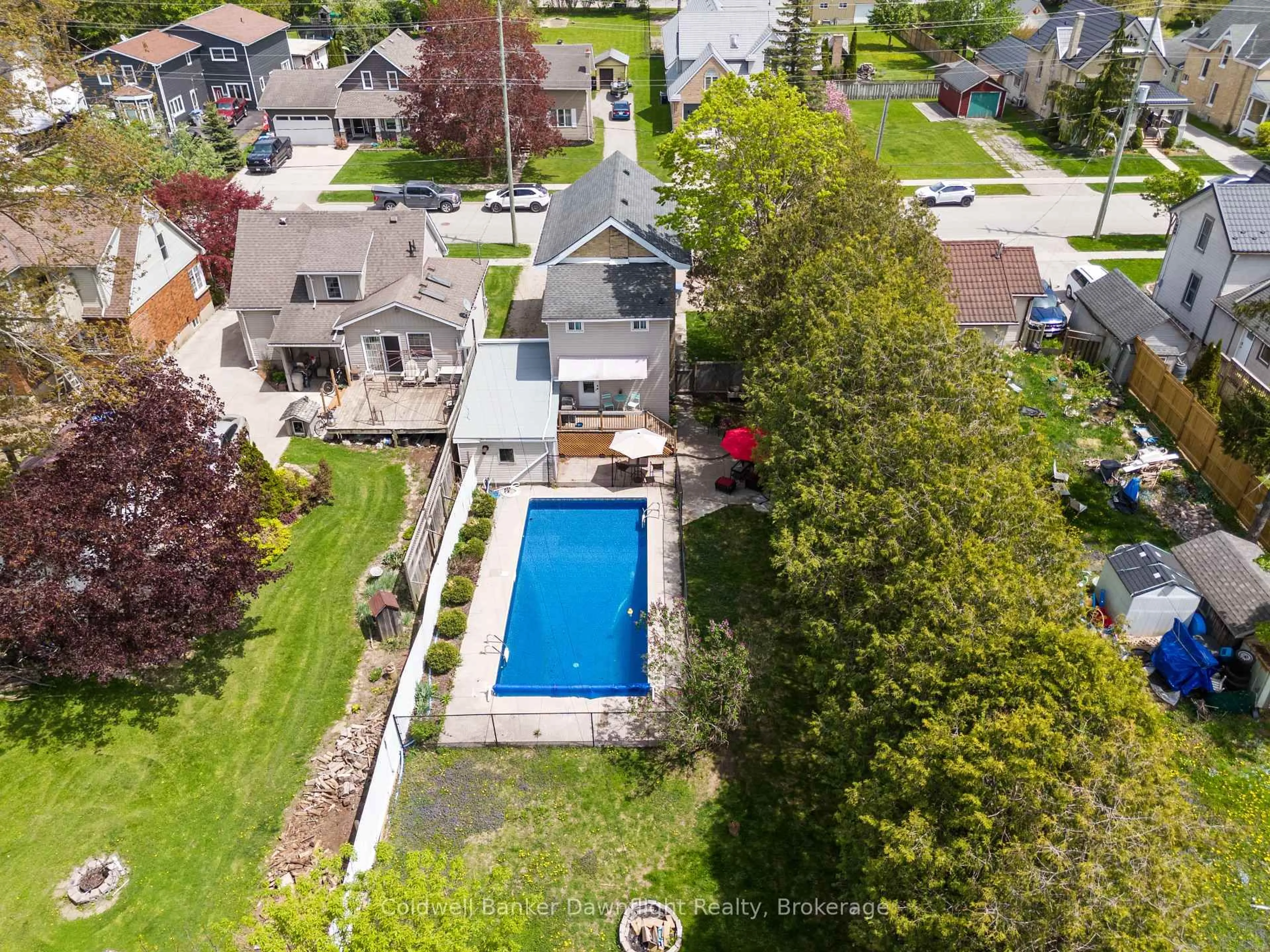 A pic from outside/outdoor area/front of a property/back of a property/a pic from drone, unknown for 169 Andrew St, South Huron Ontario N0M 1S2