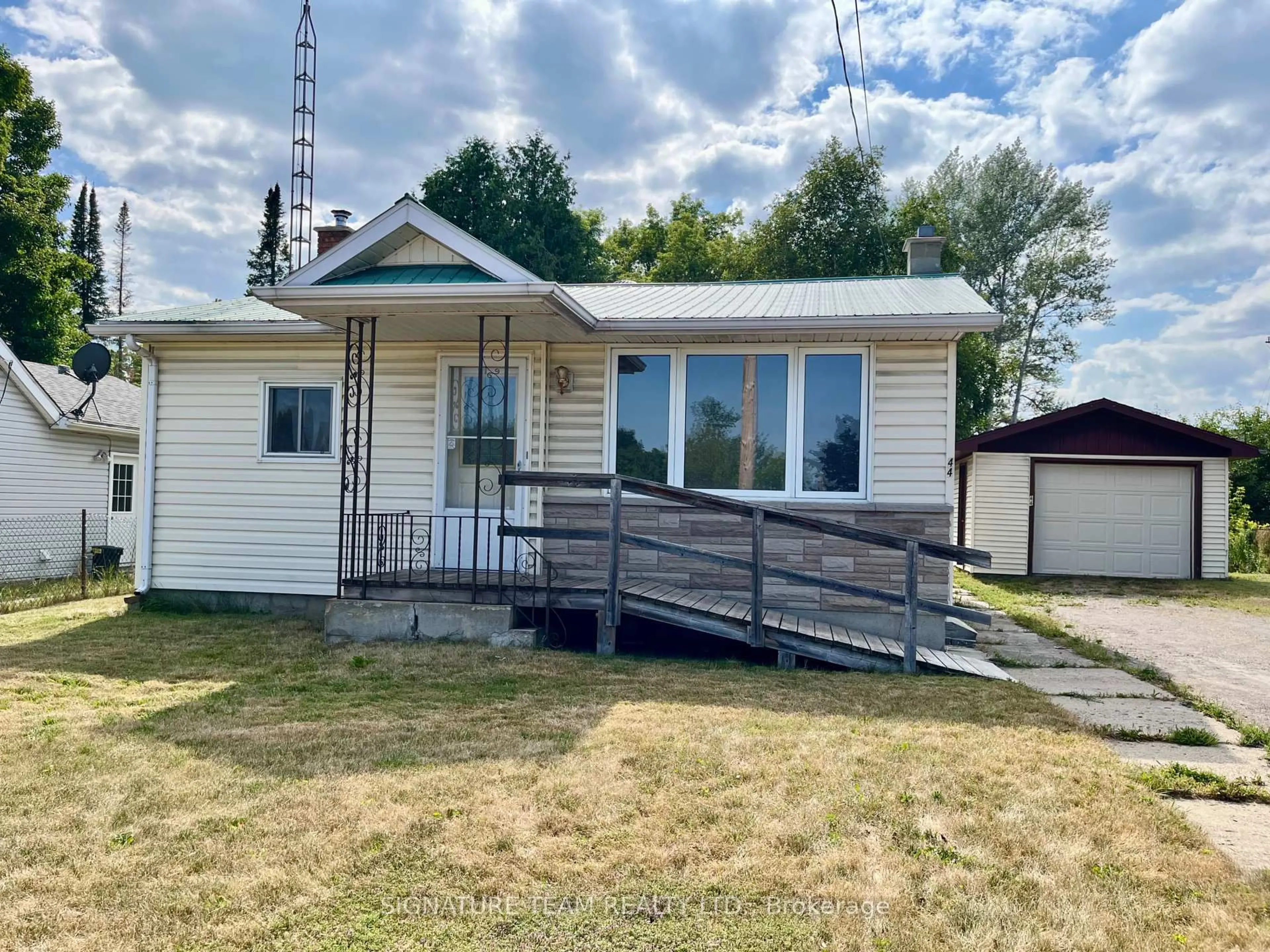 Home with vinyl exterior material, street for 44 Alice St, Eganville Ontario K0J 1T0
