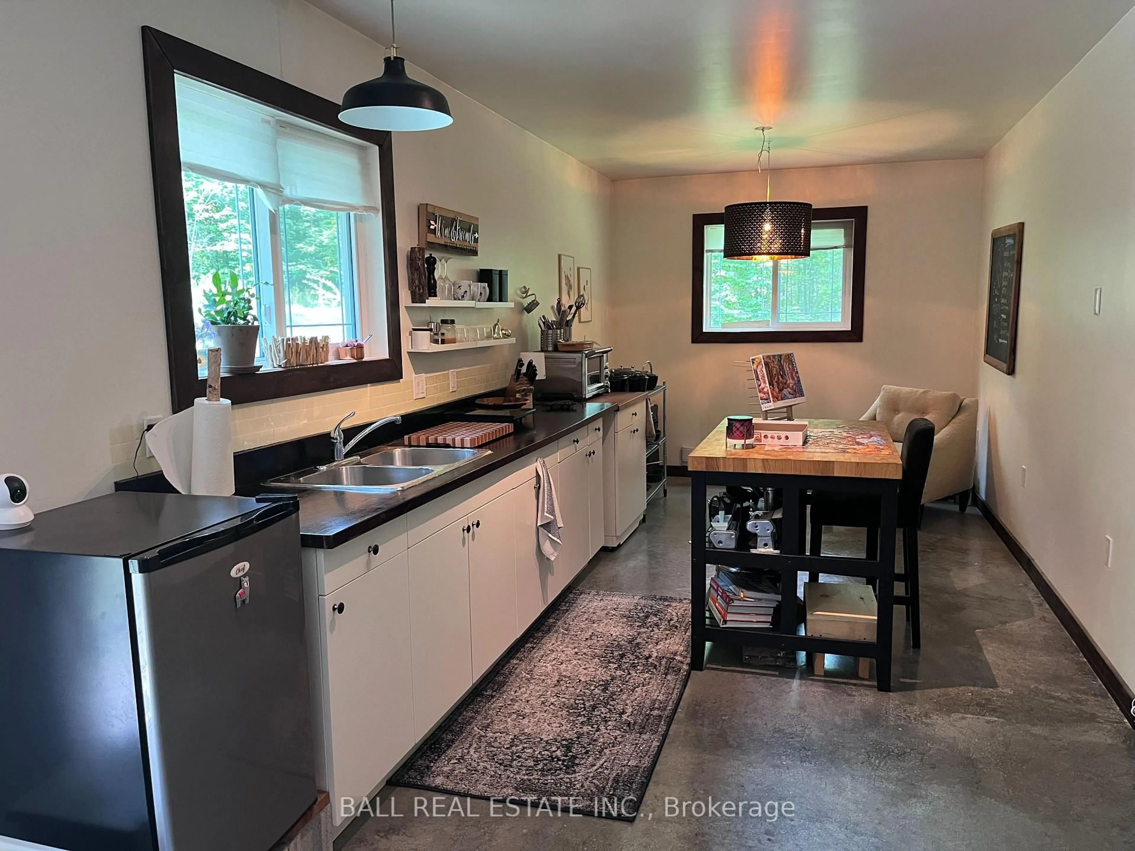 Open concept kitchen, unknown for 1163 2nd Line Belmont, Havelock-Belmont-Methuen Ontario K0L 1Z0