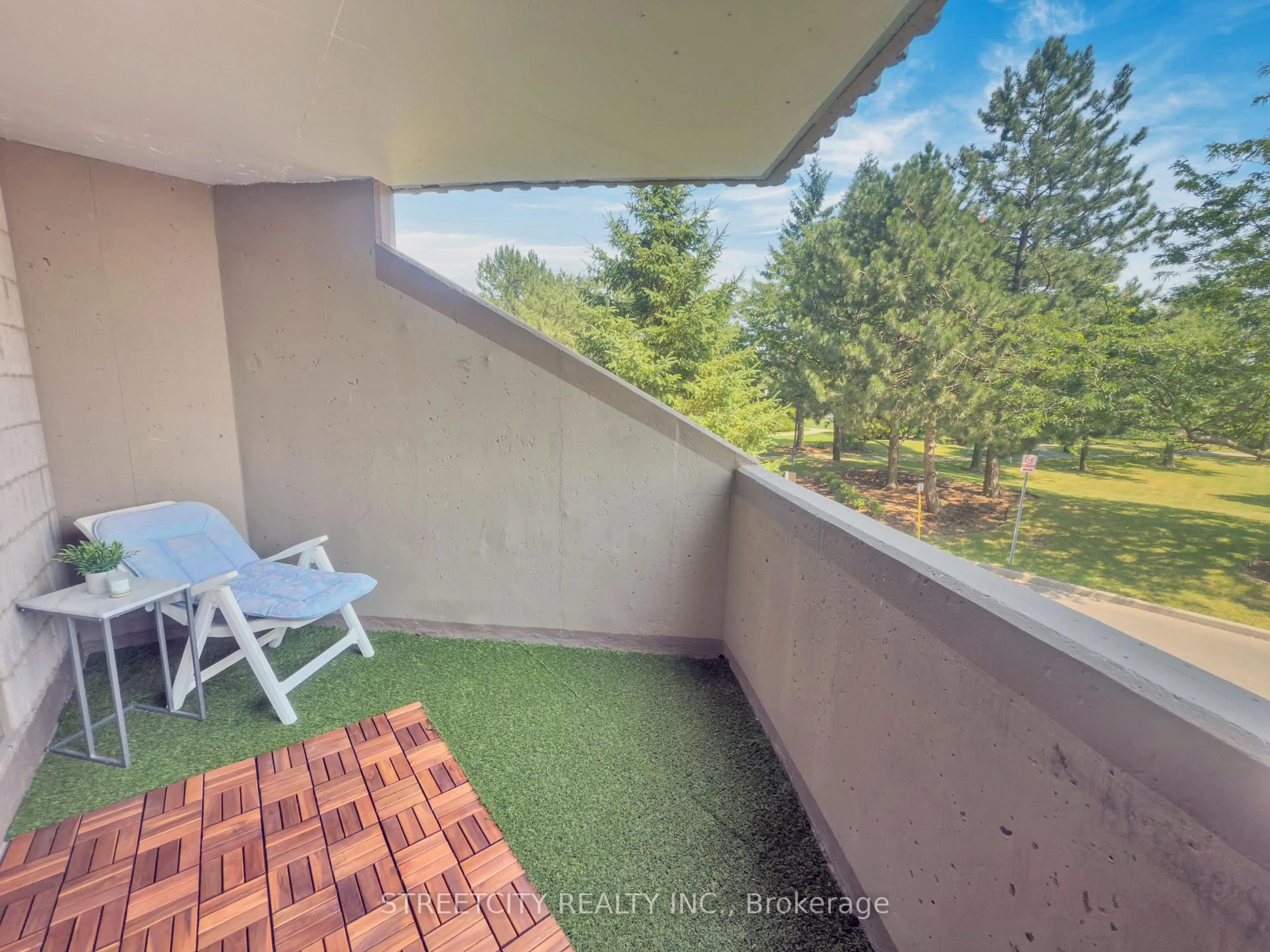 Balcony in the apartment, unknown for 1103 Jalna Blvd #203, London South Ontario N6E 2W8