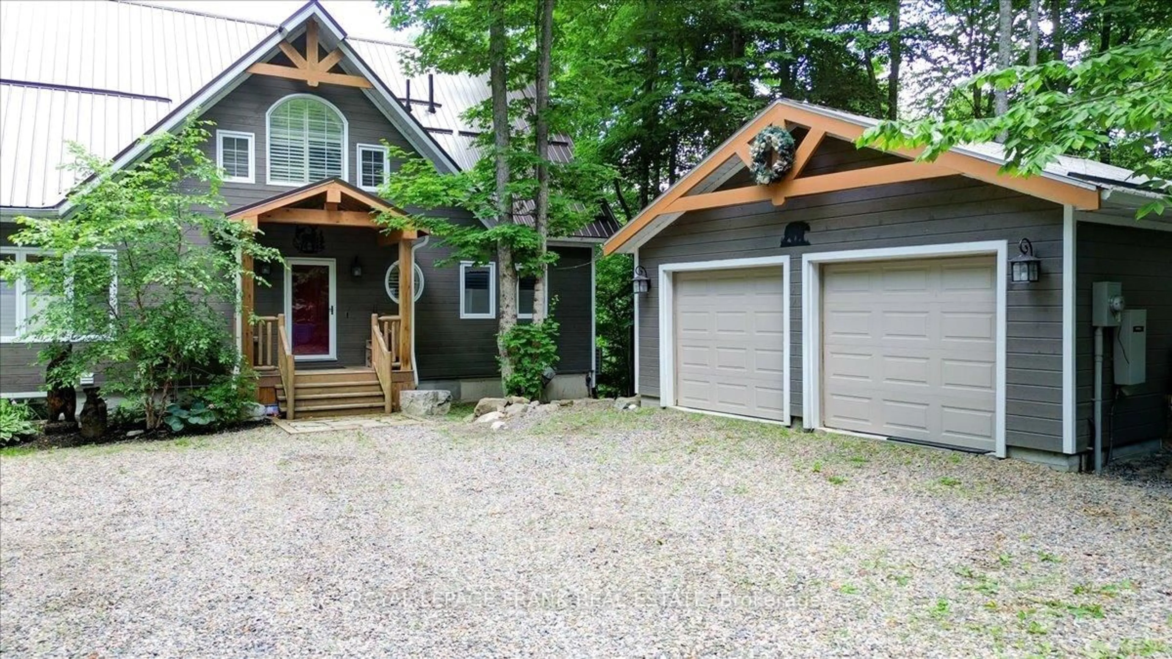 Unknown for 355 West Diamond Lake Rd, Haliburton Ontario K0L 2A0