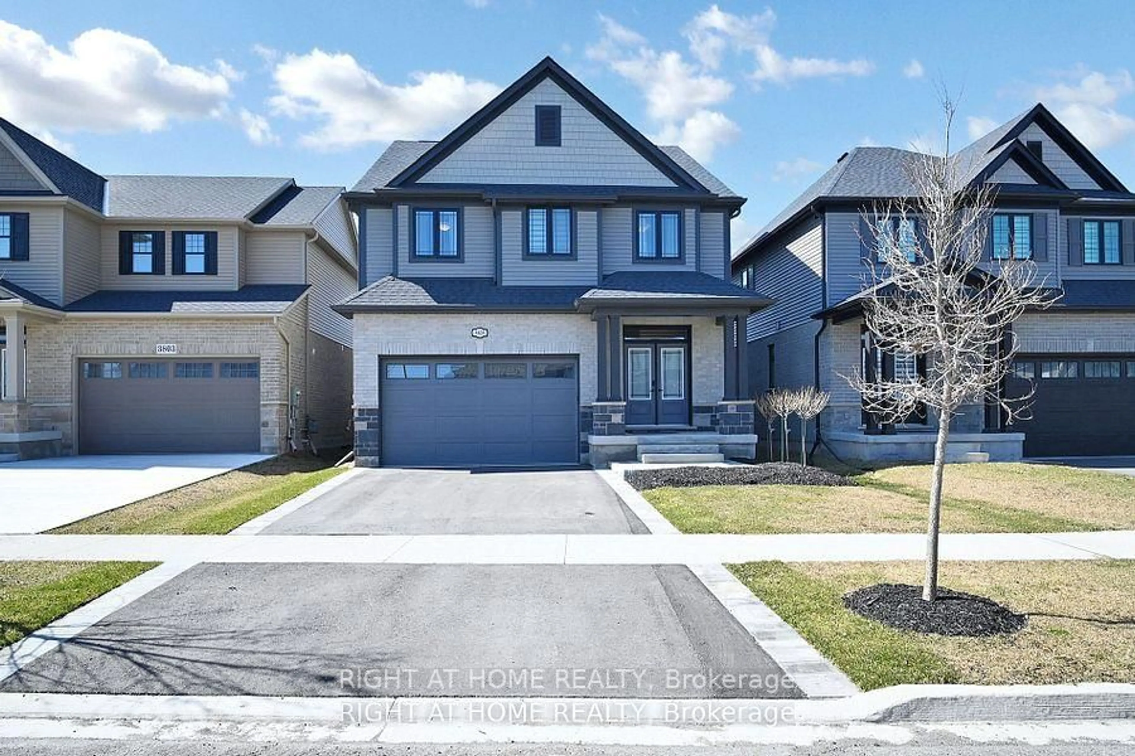 Home with brick exterior material, street for 3805 SIMPSON Lane, Fort Erie Ontario L2V 0K1