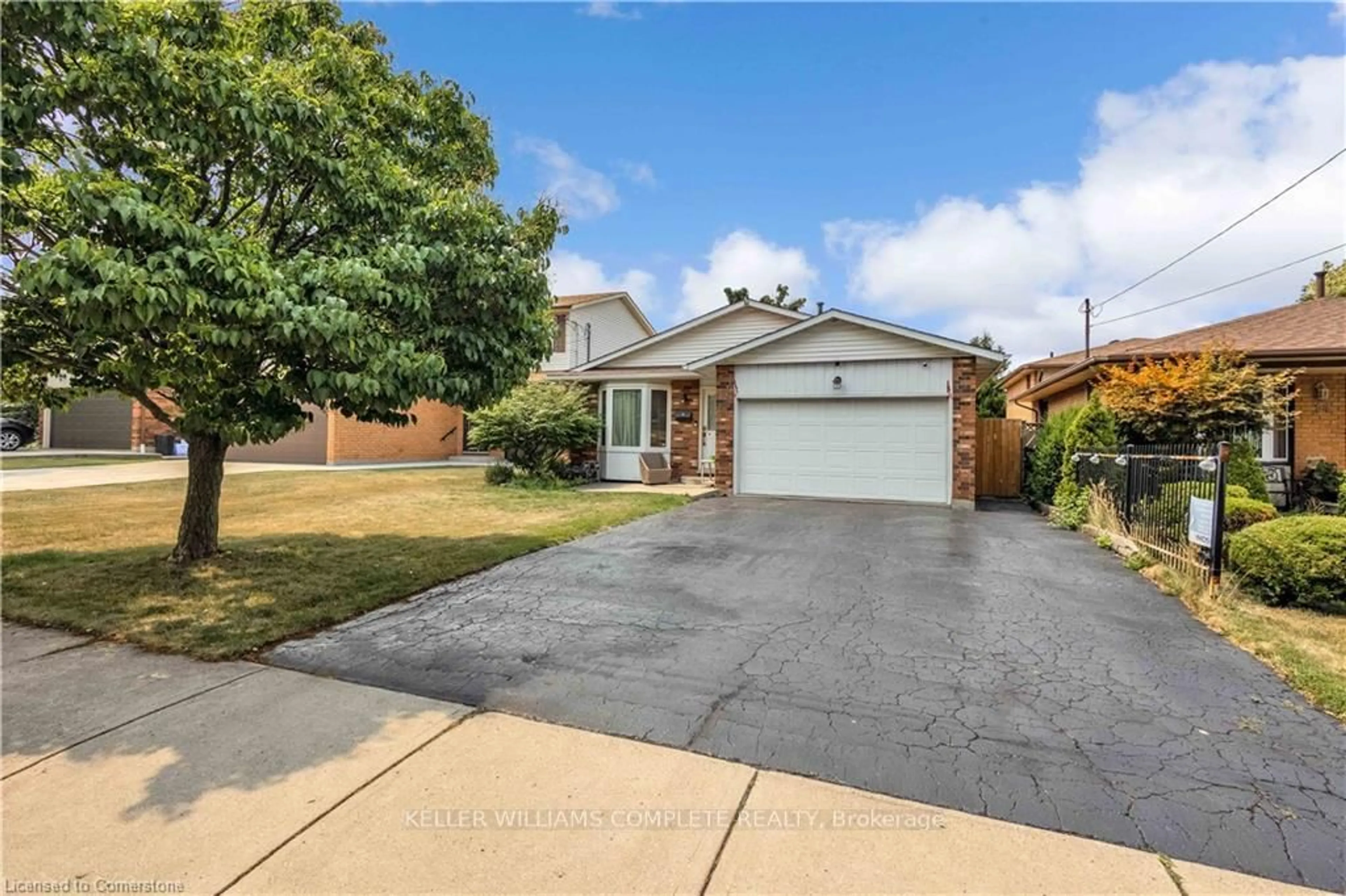 Unknown for 18 Rosewell St, Hamilton Ontario L8W 2L1