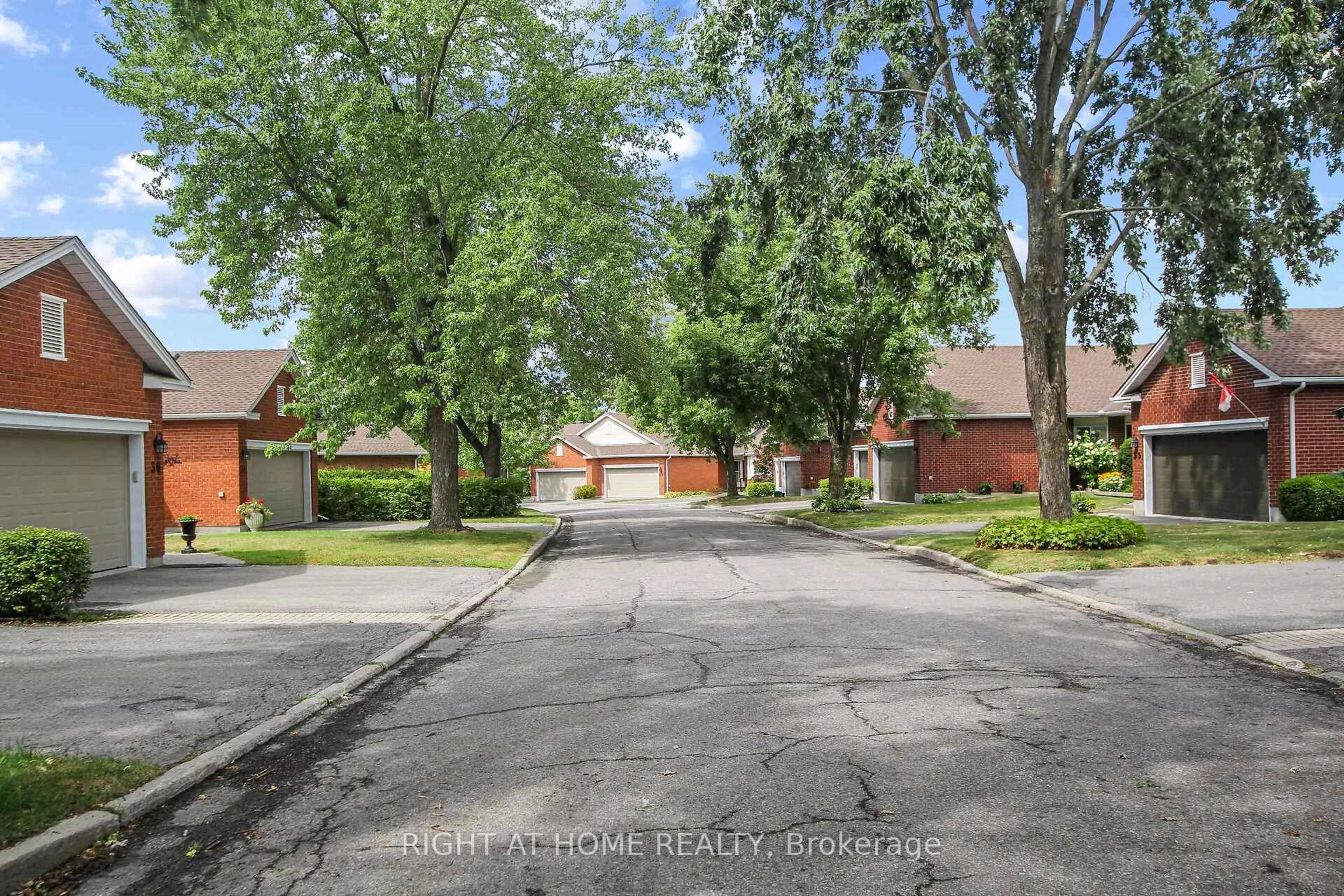 A pic from outside/outdoor area/front of a property/back of a property/a pic from drone, street for 40 Kettering Private, Ottawa Ontario K1V 0X8