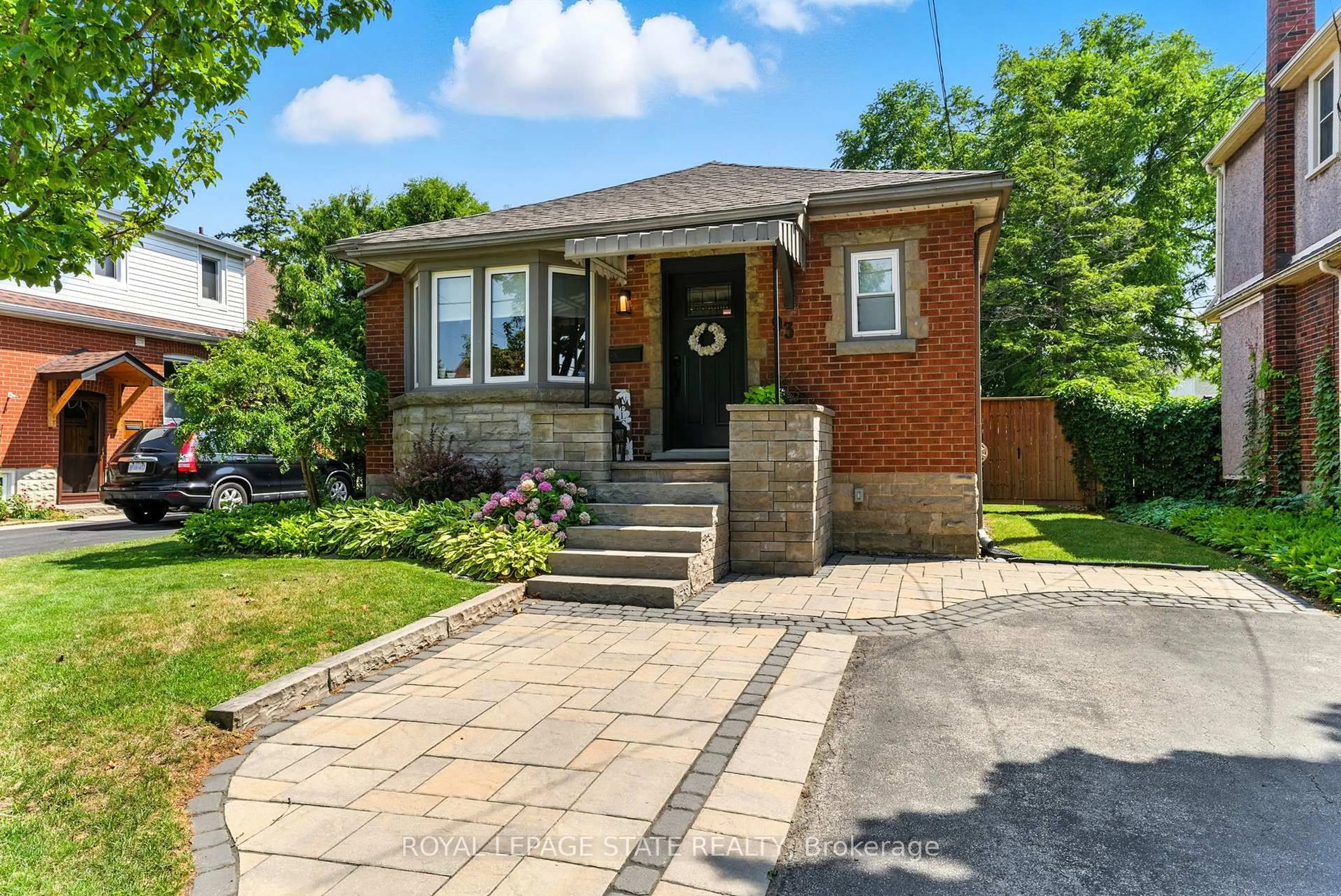 Home with brick exterior material, street for 93 Highcliffe Ave, Hamilton Ontario L9A 3L3