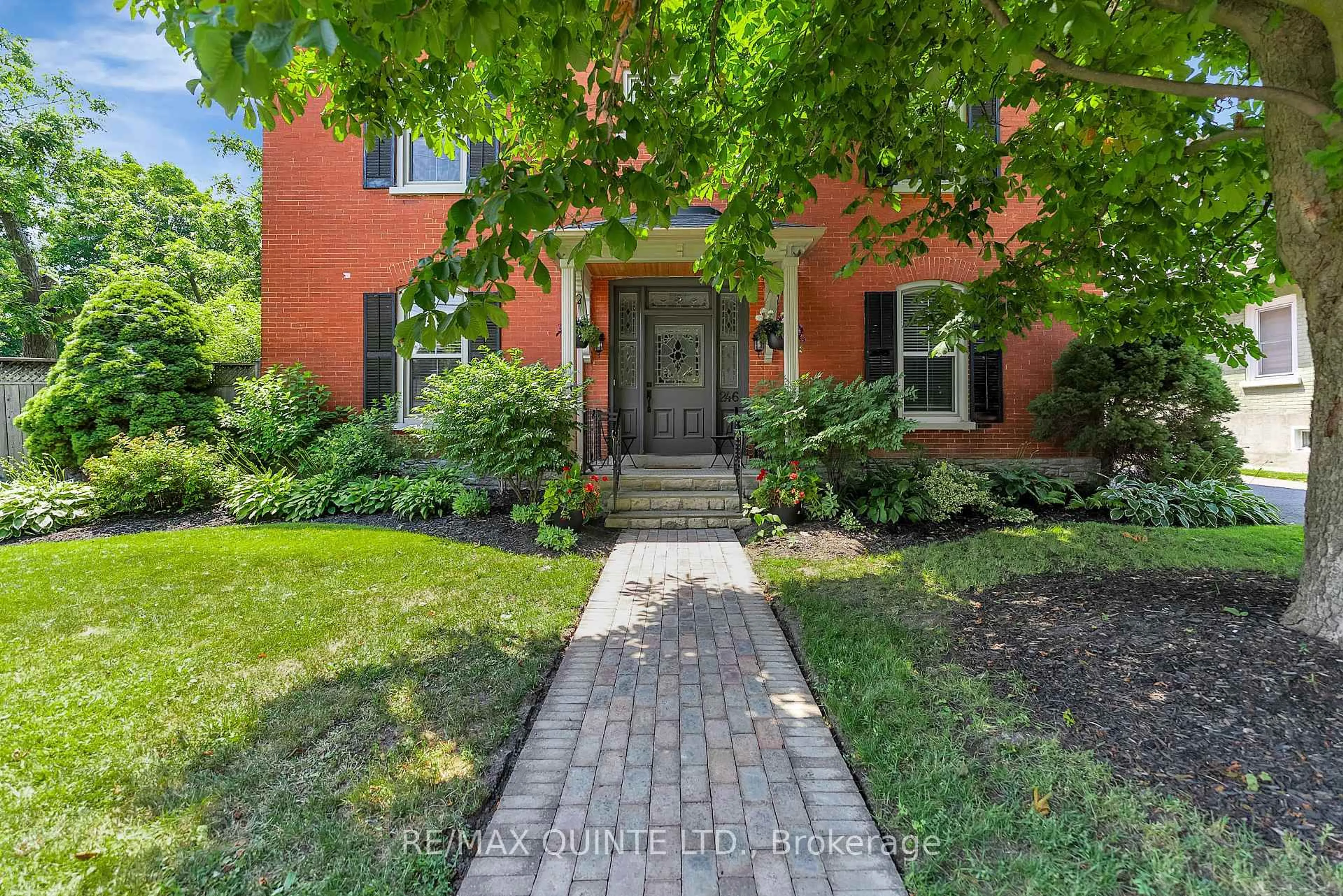 Unknown for 246 Charles St, Belleville Ontario K8N 3M5