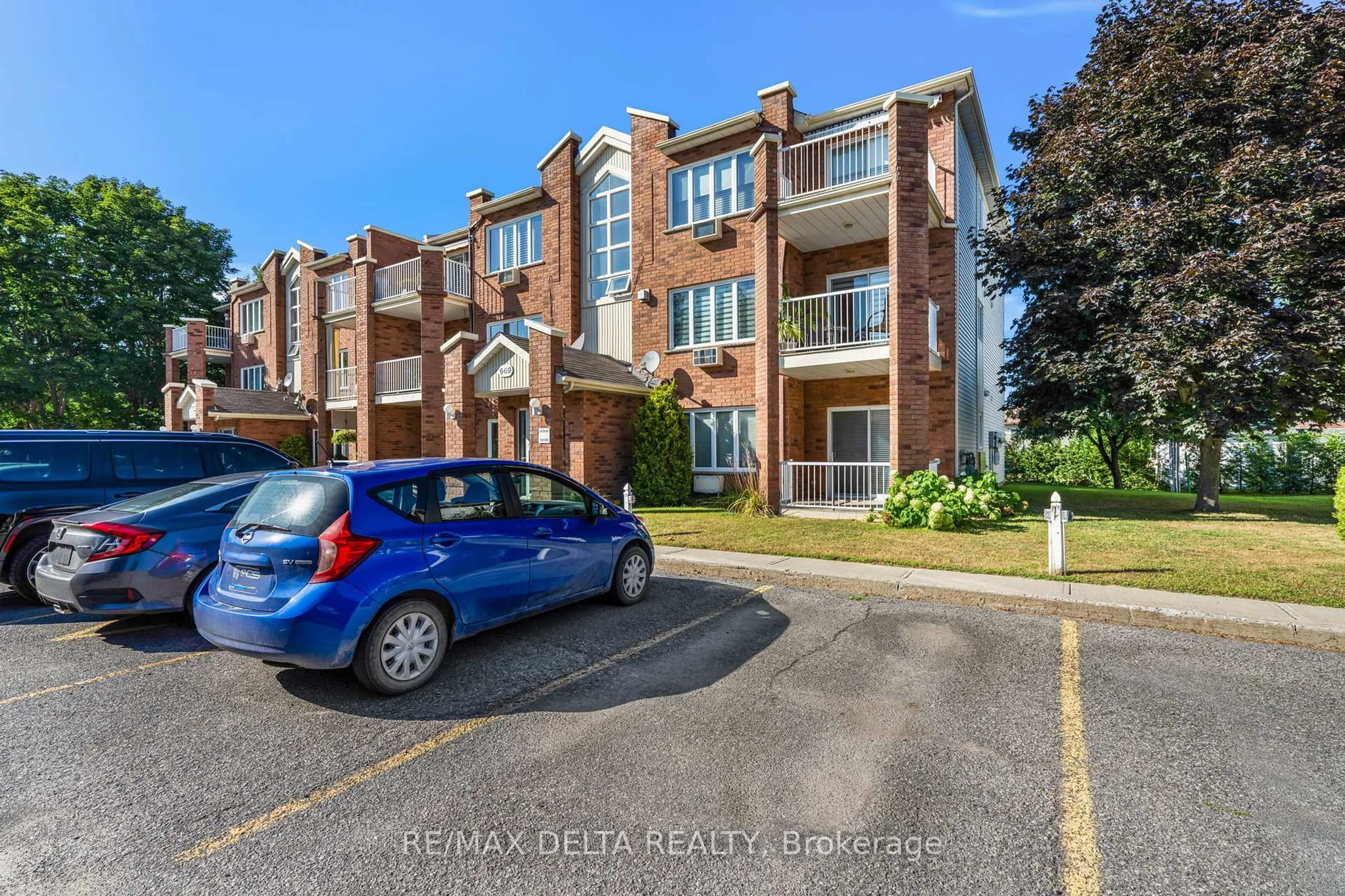 A pic from outside/outdoor area/front of a property/back of a property/a pic from drone, street for 669 Spence Ave #5, Hawkesbury Ontario K6A 3S2