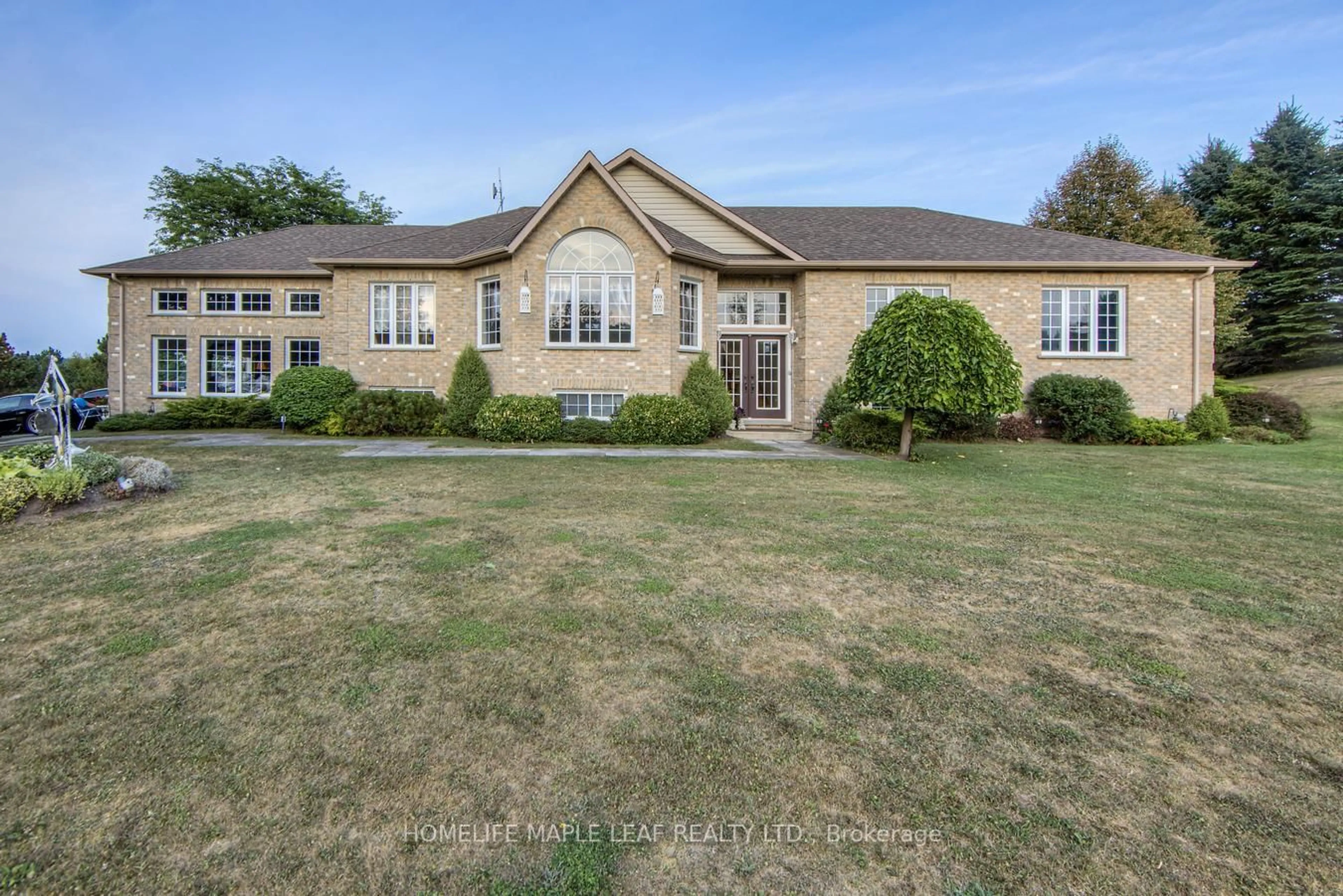 A pic from outside/outdoor area/front of a property/back of a property/a pic from drone, unknown for 32 Mountainview Rd, Mulmur Ontario L9V 3H5