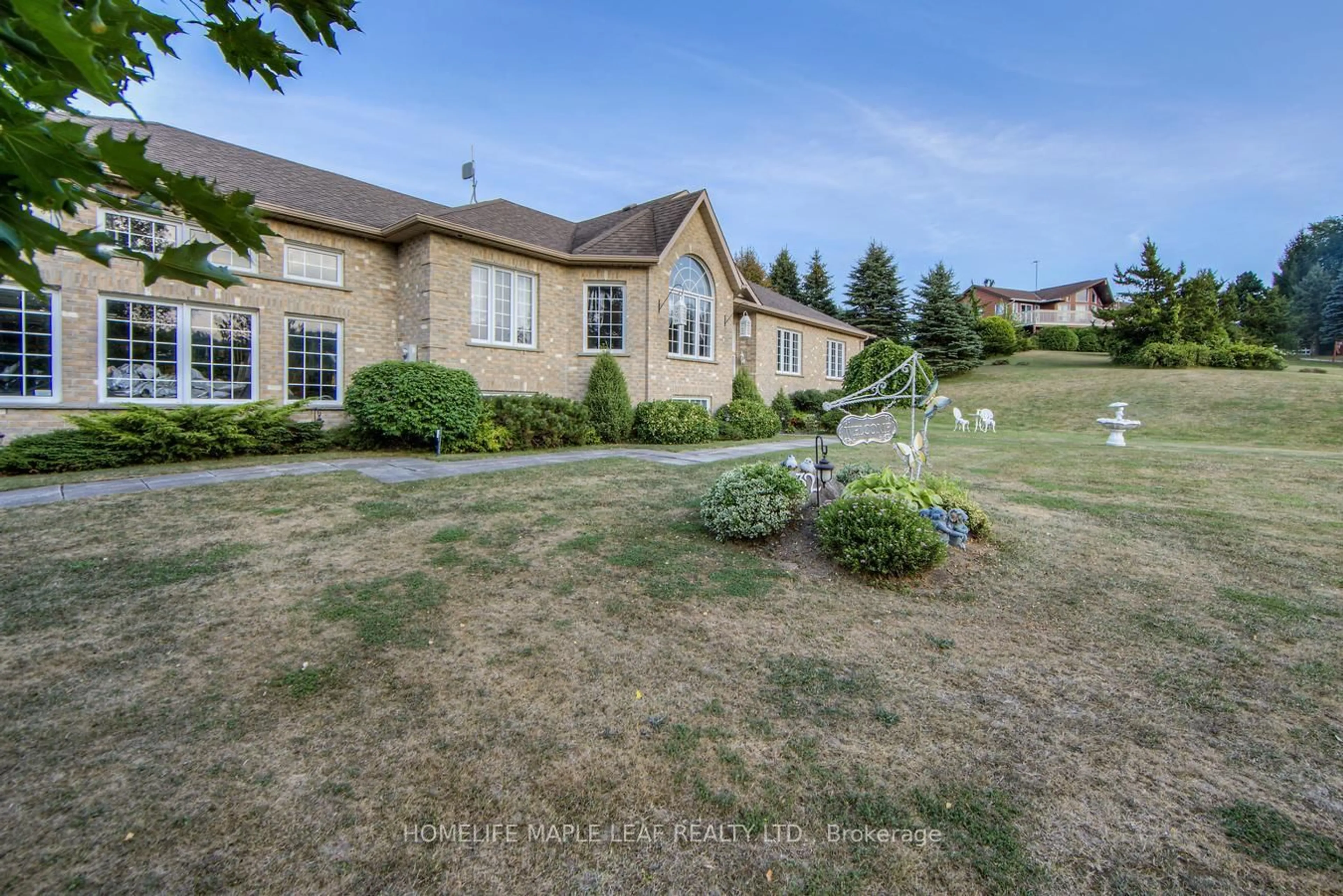A pic from outside/outdoor area/front of a property/back of a property/a pic from drone, unknown for 32 Mountainview Rd, Mulmur Ontario L9V 3H5