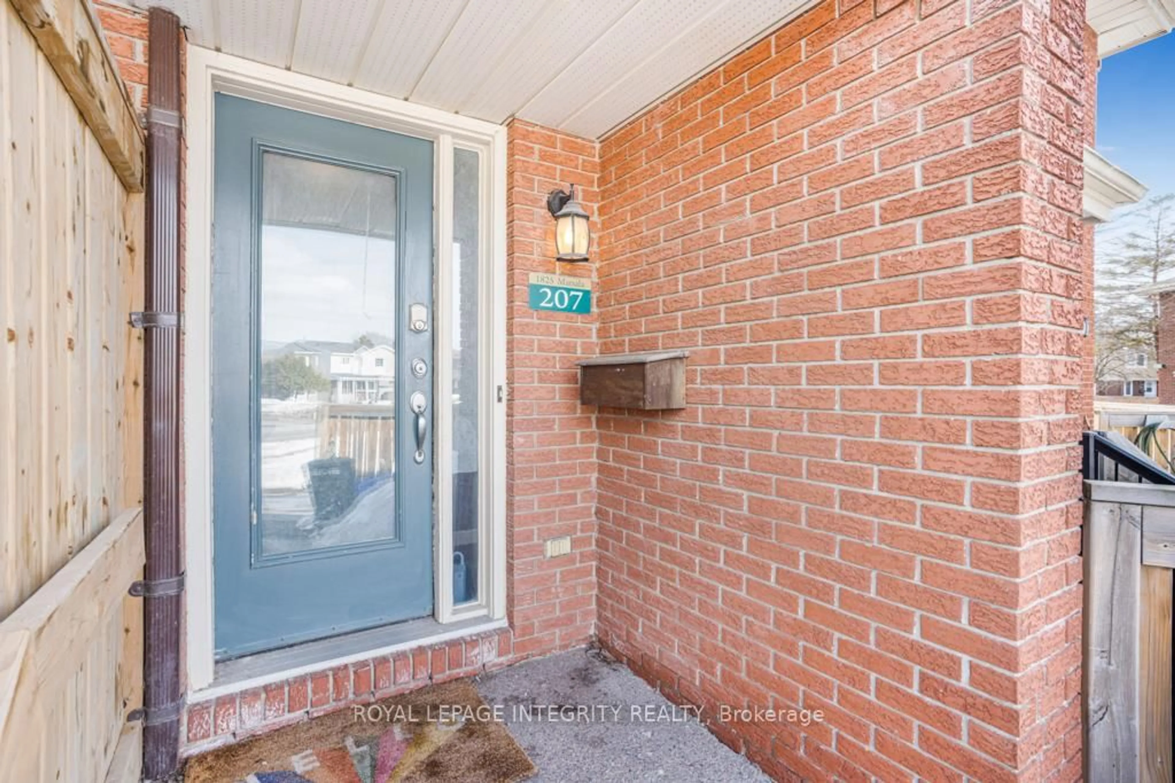 Indoor entryway for 1825 Marsala Cres #207, Orleans Ontario K4A 2E7