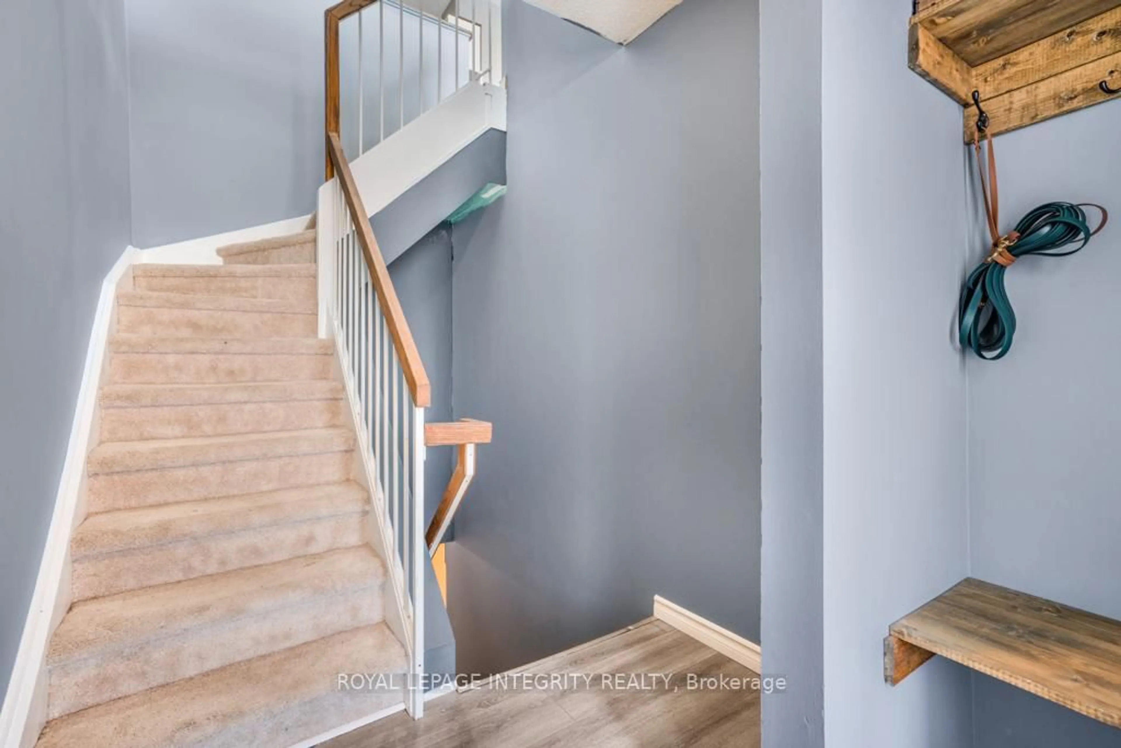 Stairs for 1825 Marsala Cres #207, Orleans Ontario K4A 2E7