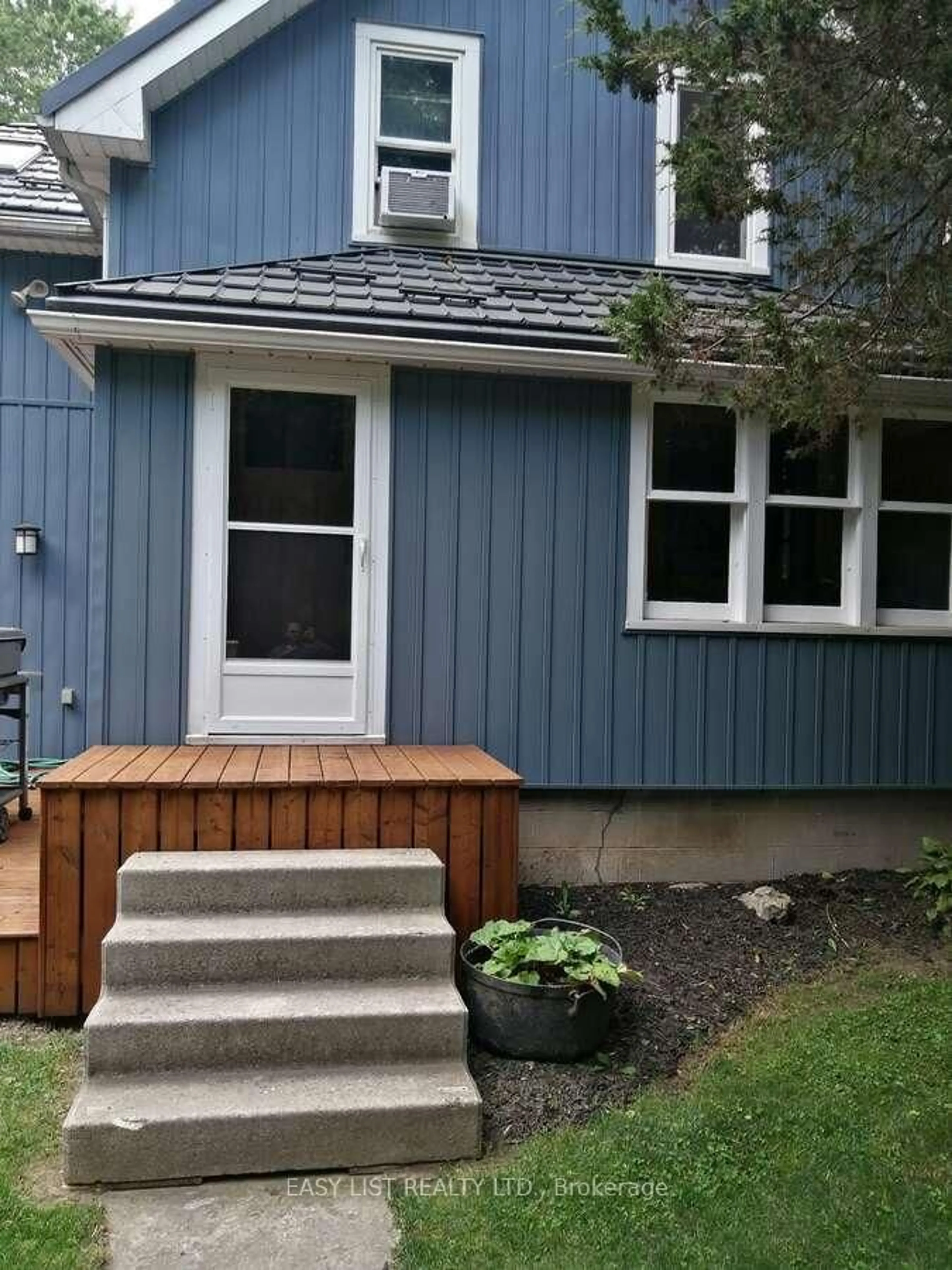 Home with vinyl exterior material, street for 2557 Rd 149 RR1, Perth South Ontario N4X 1C4