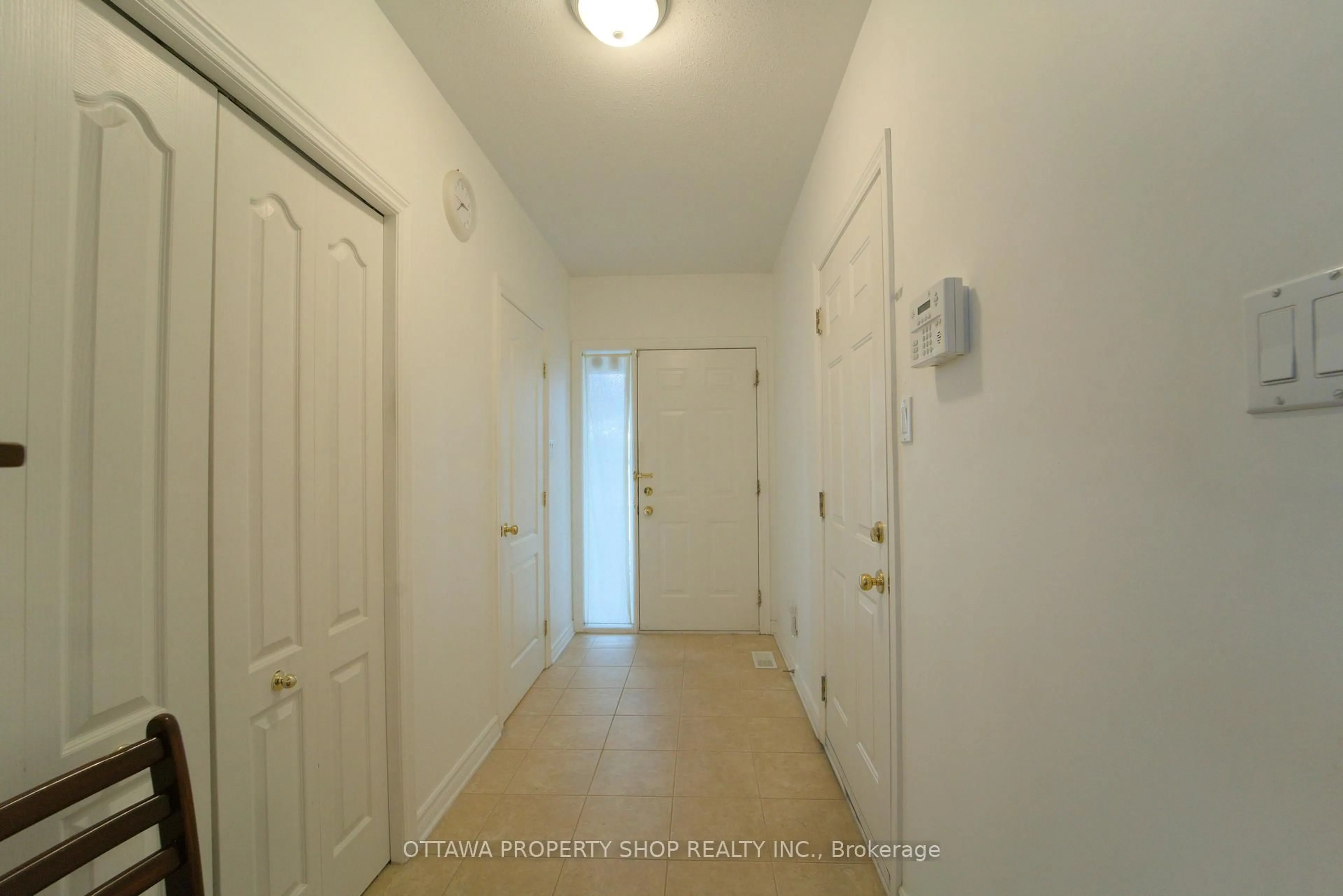 Unknown for 37 Cresthaven Dr, Ottawa Ontario K2G 6T8