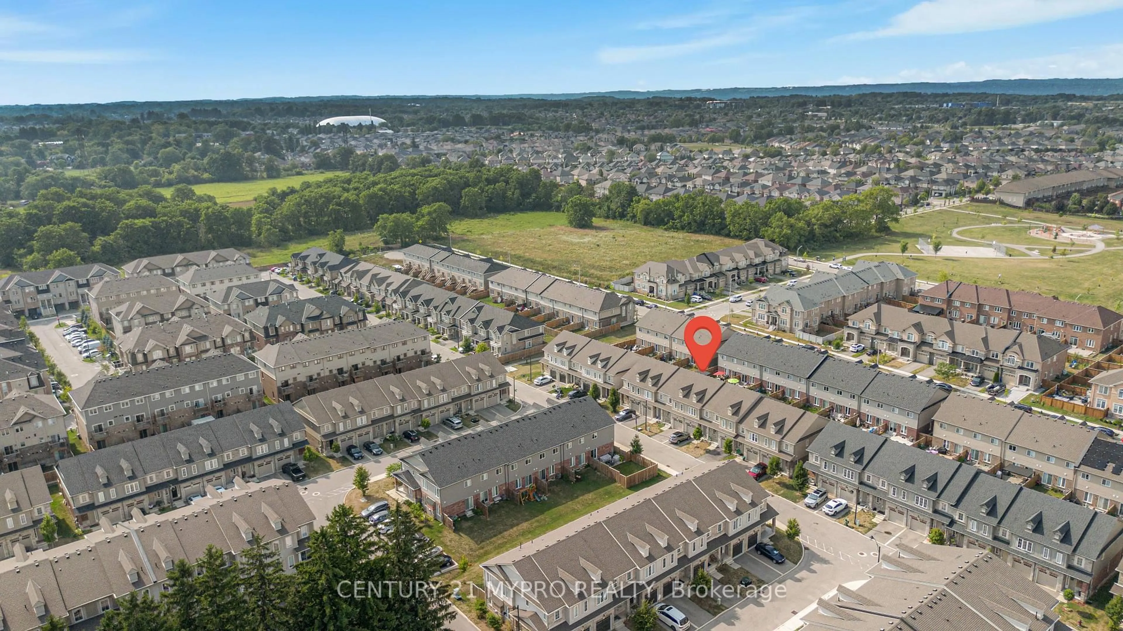 A pic from outside/outdoor area/front of a property/back of a property/a pic from drone, unknown for 14 Dayman Dr, Hamilton Ontario L9K 0J9
