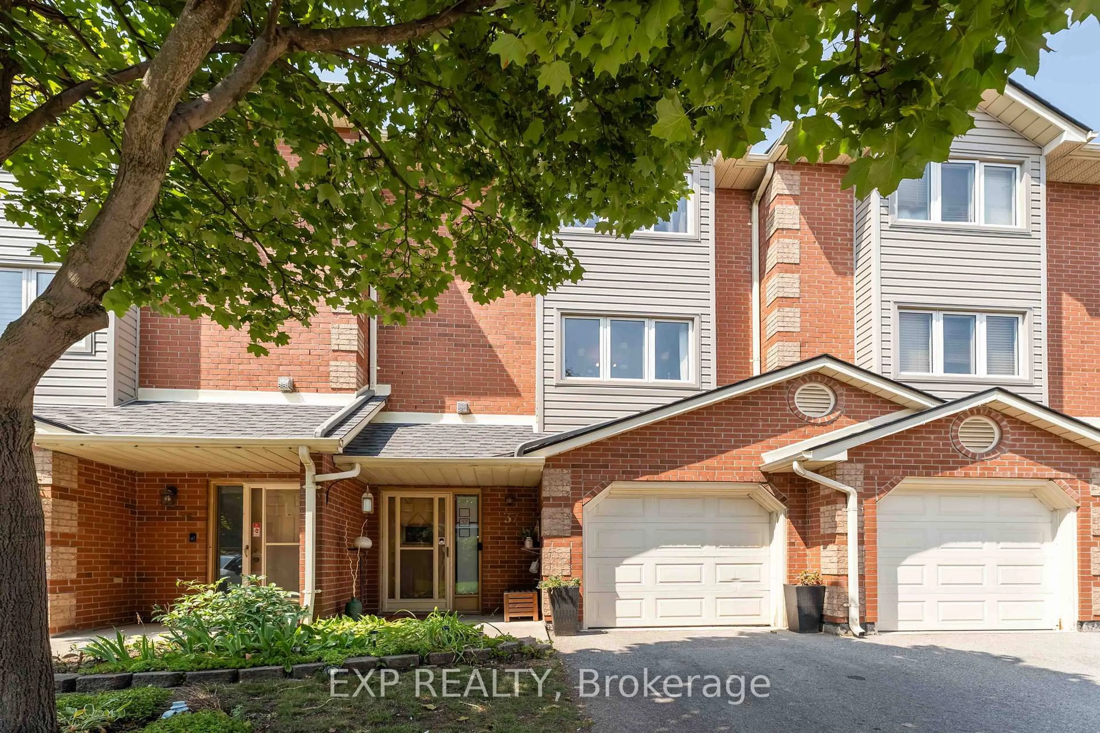 Home with brick exterior material, street for 72 Stone Church Rd #37, Hamilton Ontario L9B 2H6