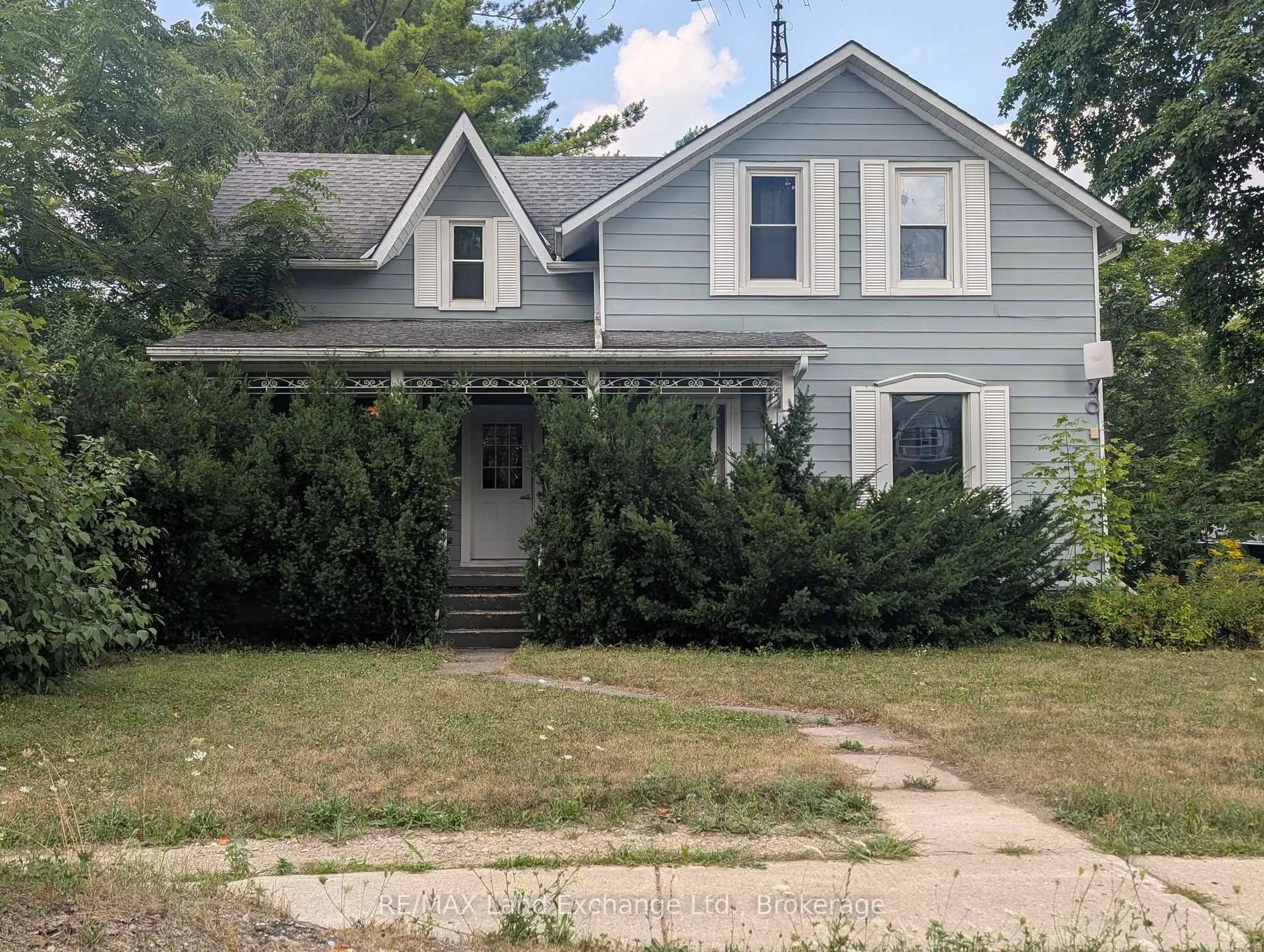 Home with vinyl exterior material, street for 431 Coombs St, North Huron Ontario N0M 1H0