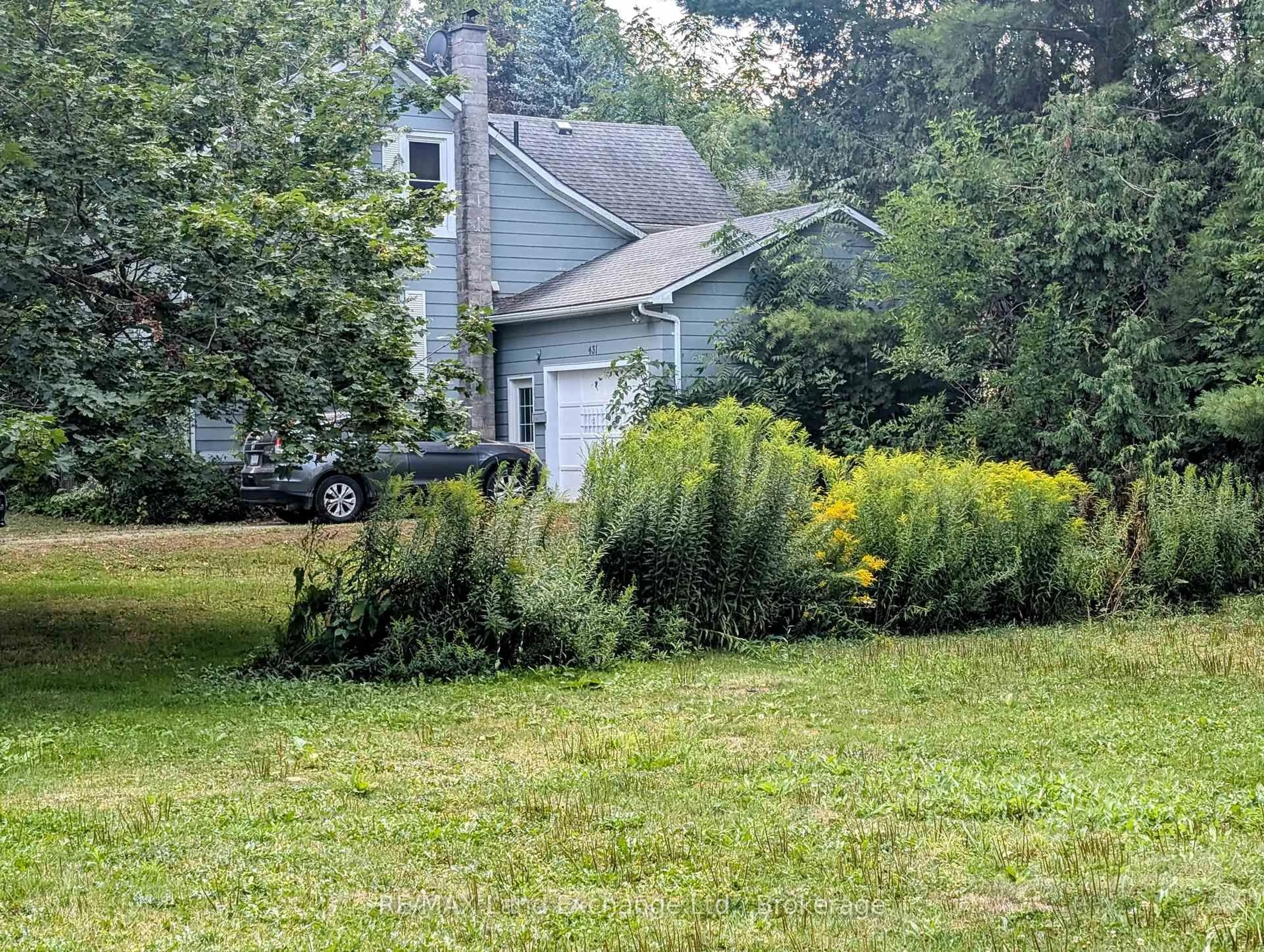 A pic from outside/outdoor area/front of a property/back of a property/a pic from drone, unknown for 431 Coombs St, North Huron Ontario N0M 1H0