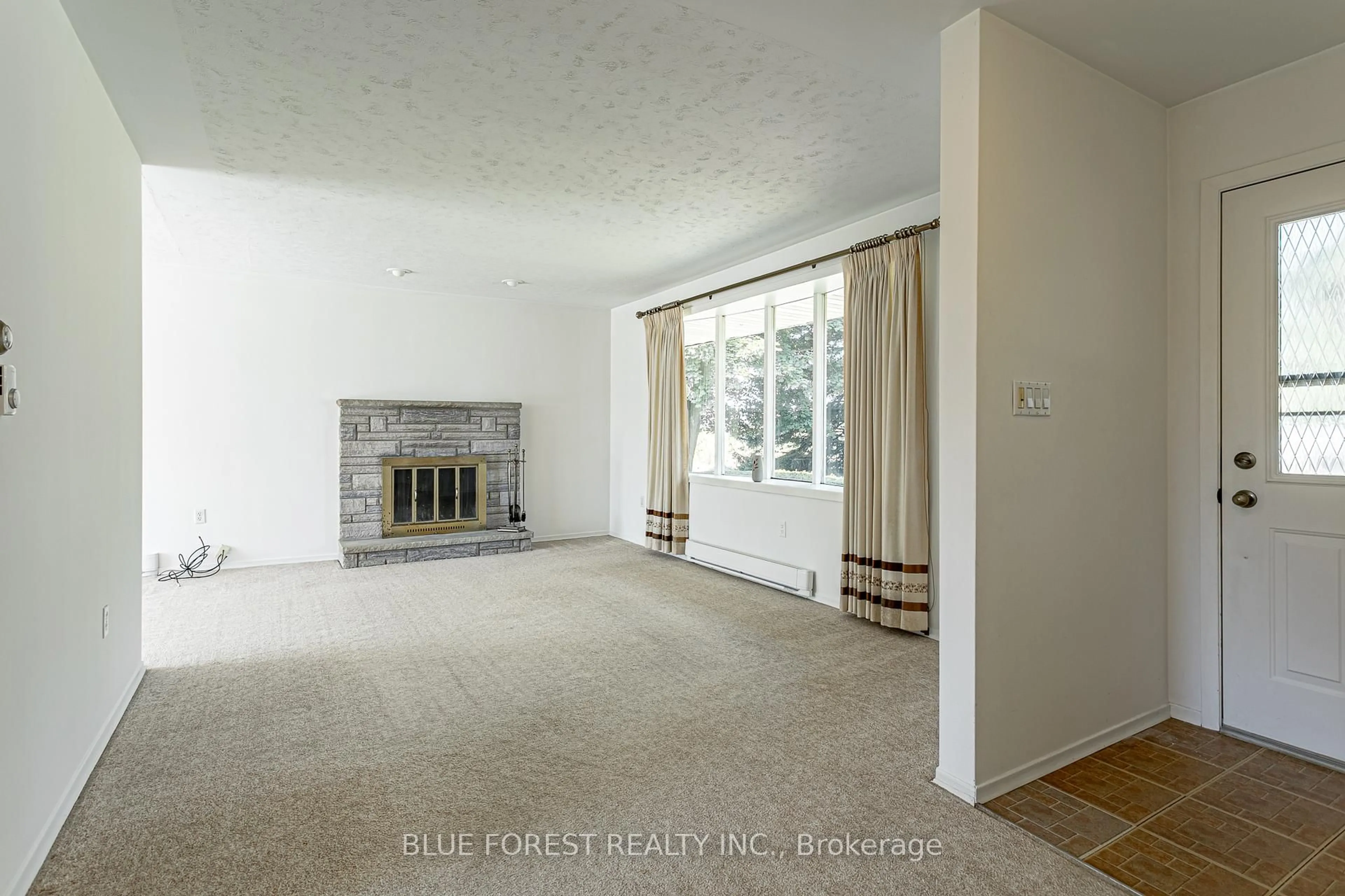 A pic of a room for 4107 Crampton Dr, Thames Centre Ontario N0L 1V0